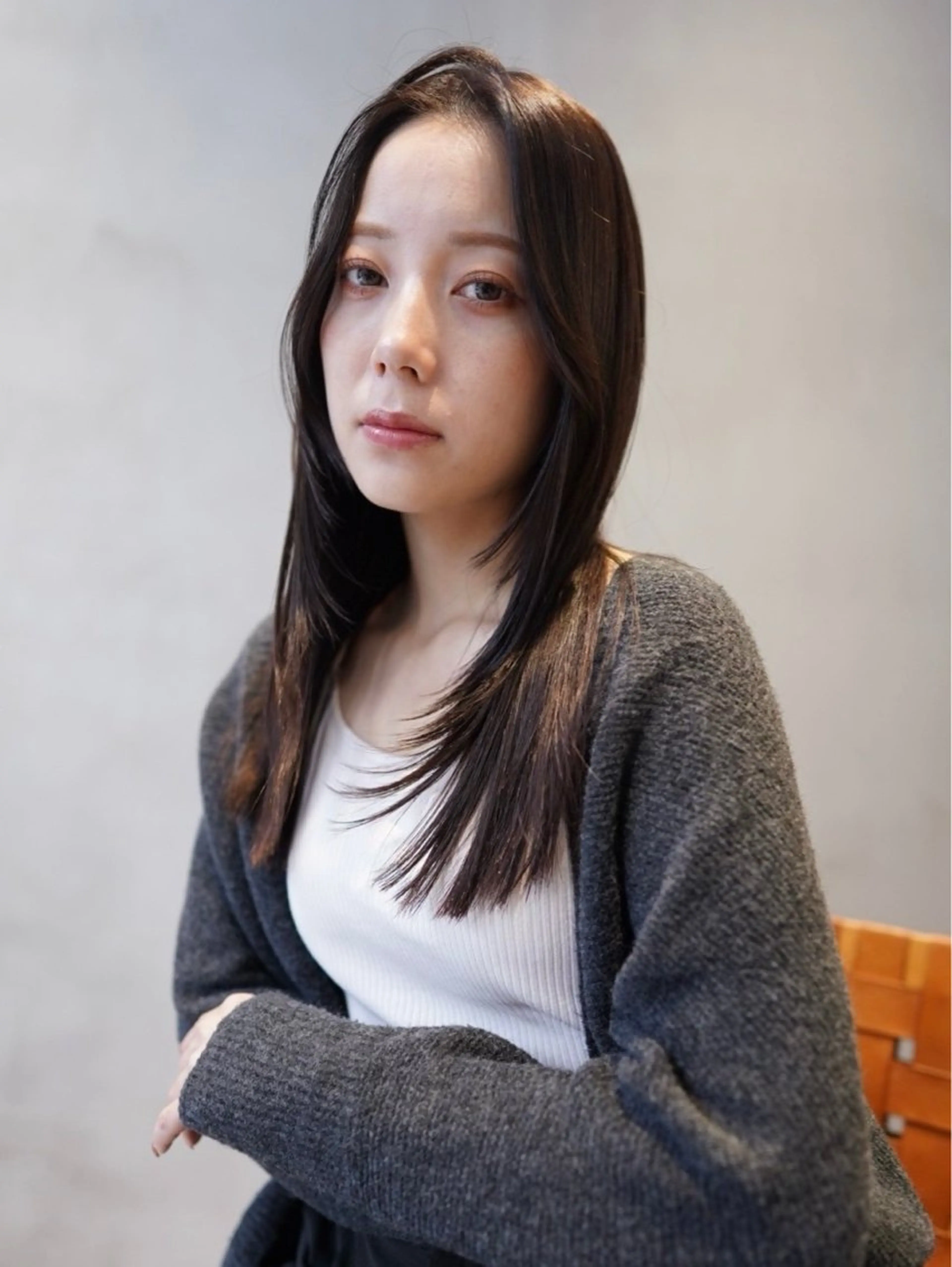 ロング センターパート /ニュアンスパーマのヘアスタイル