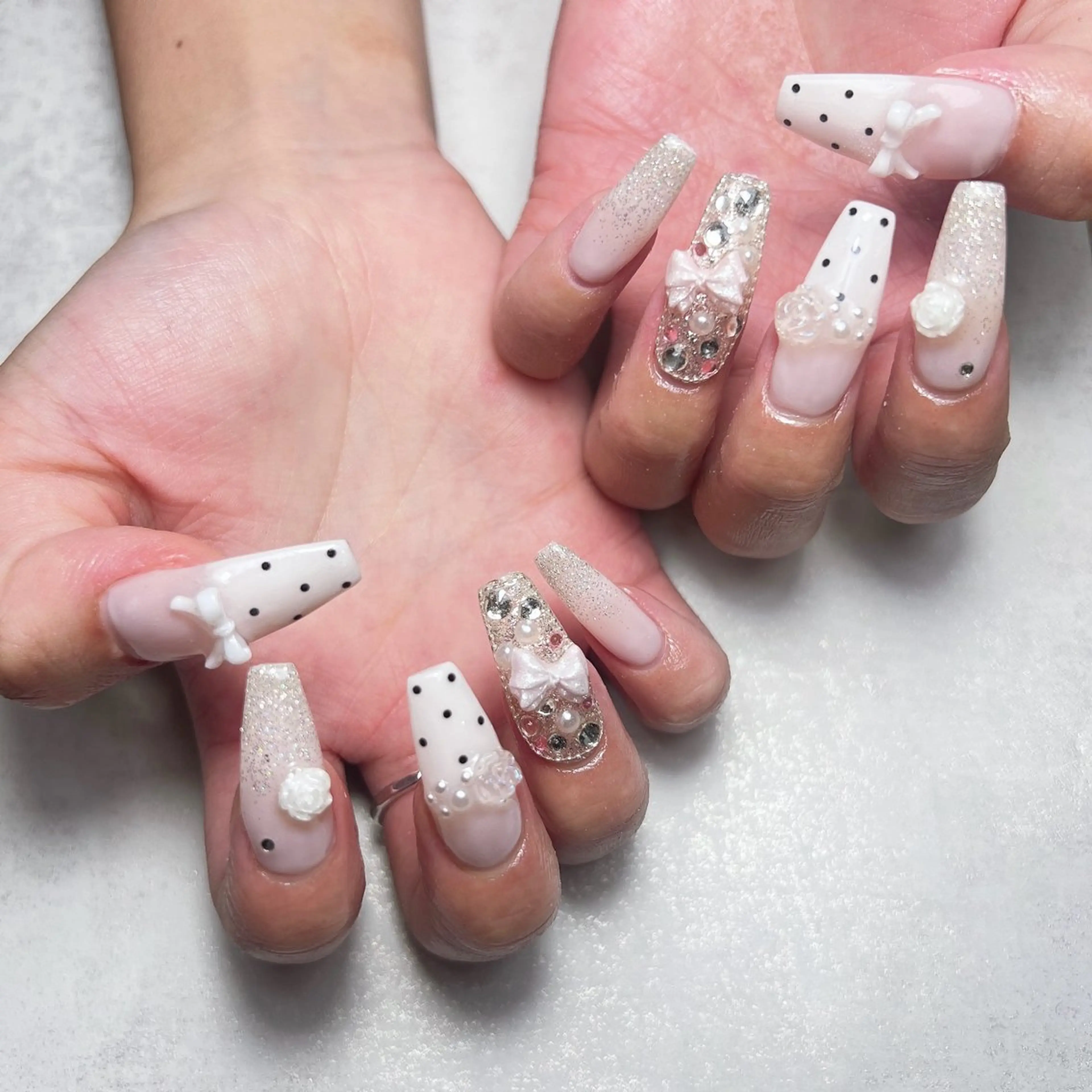 ネイル ハンドネイル lifra Hinaのネイルデザイン