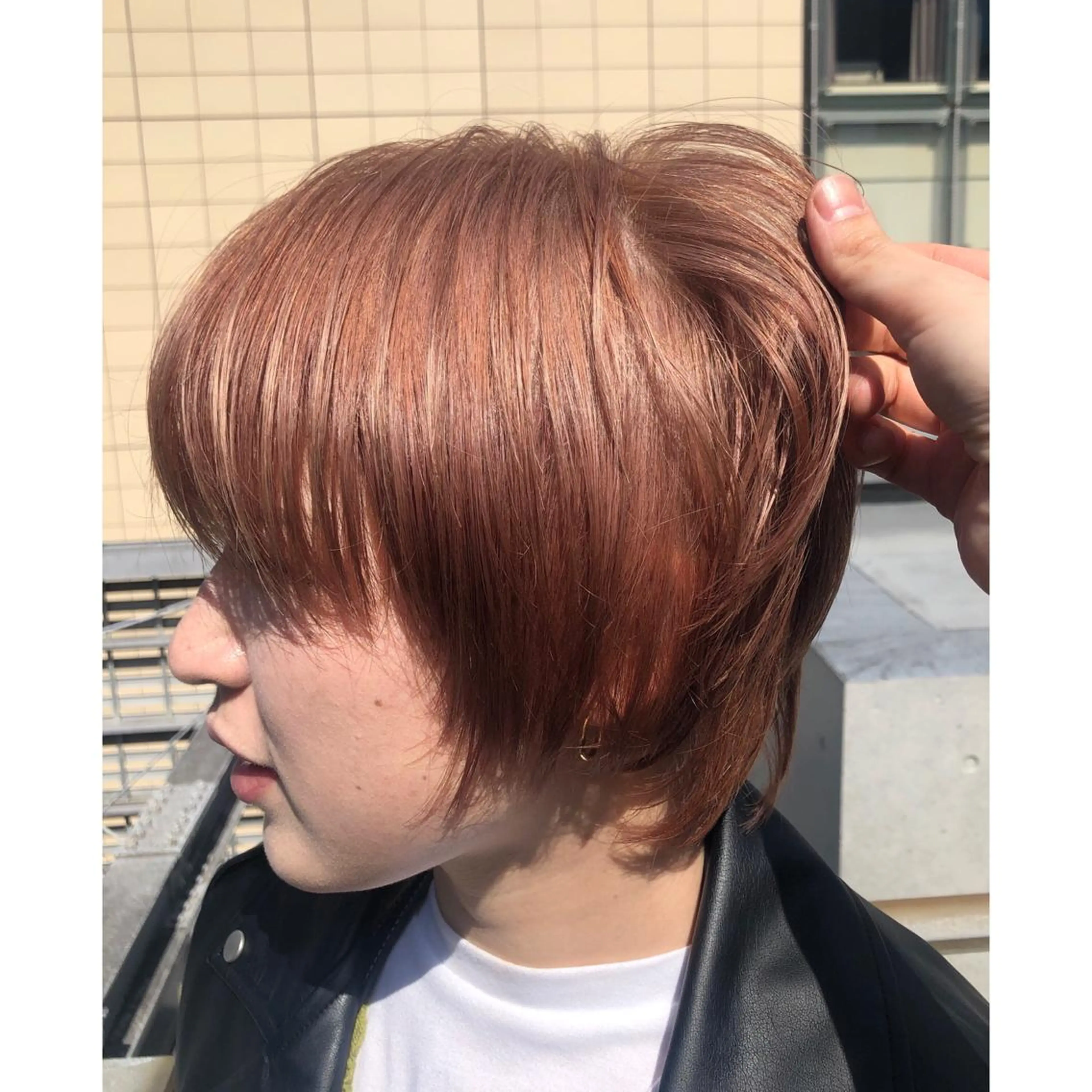 ショート カラー ベージュカラー ブリーチ ダブルカラー ハイトーンカラー ピンクカラー 推しカラー✨ オタク美容師ユウカのヘアスタイル