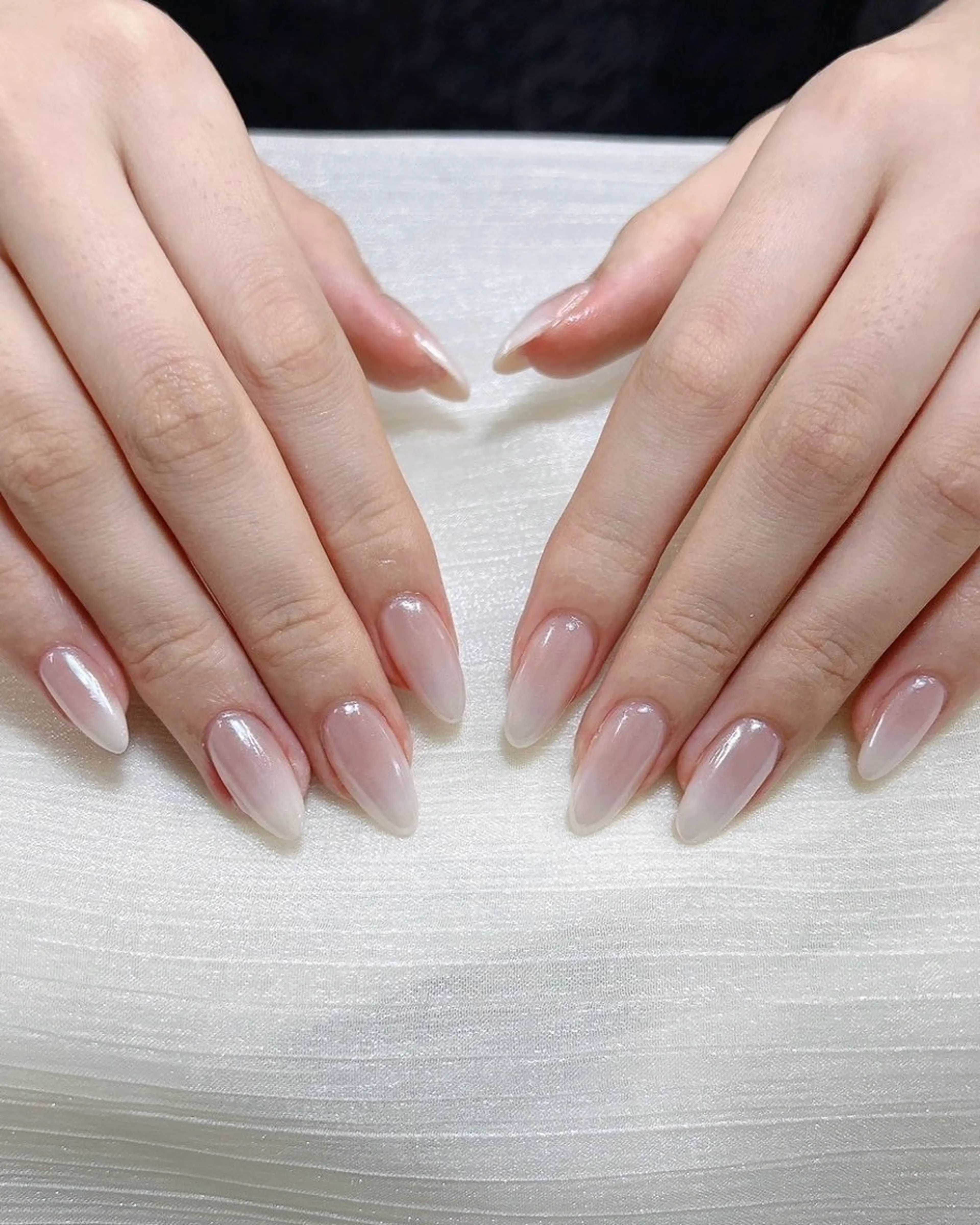 ネイル チークネイル フレンチネイル ハート キラキラネイル 韓国ネイル ハンドネイル ハンドケア Speraネイル 大宮店🎀のネイルデザイン