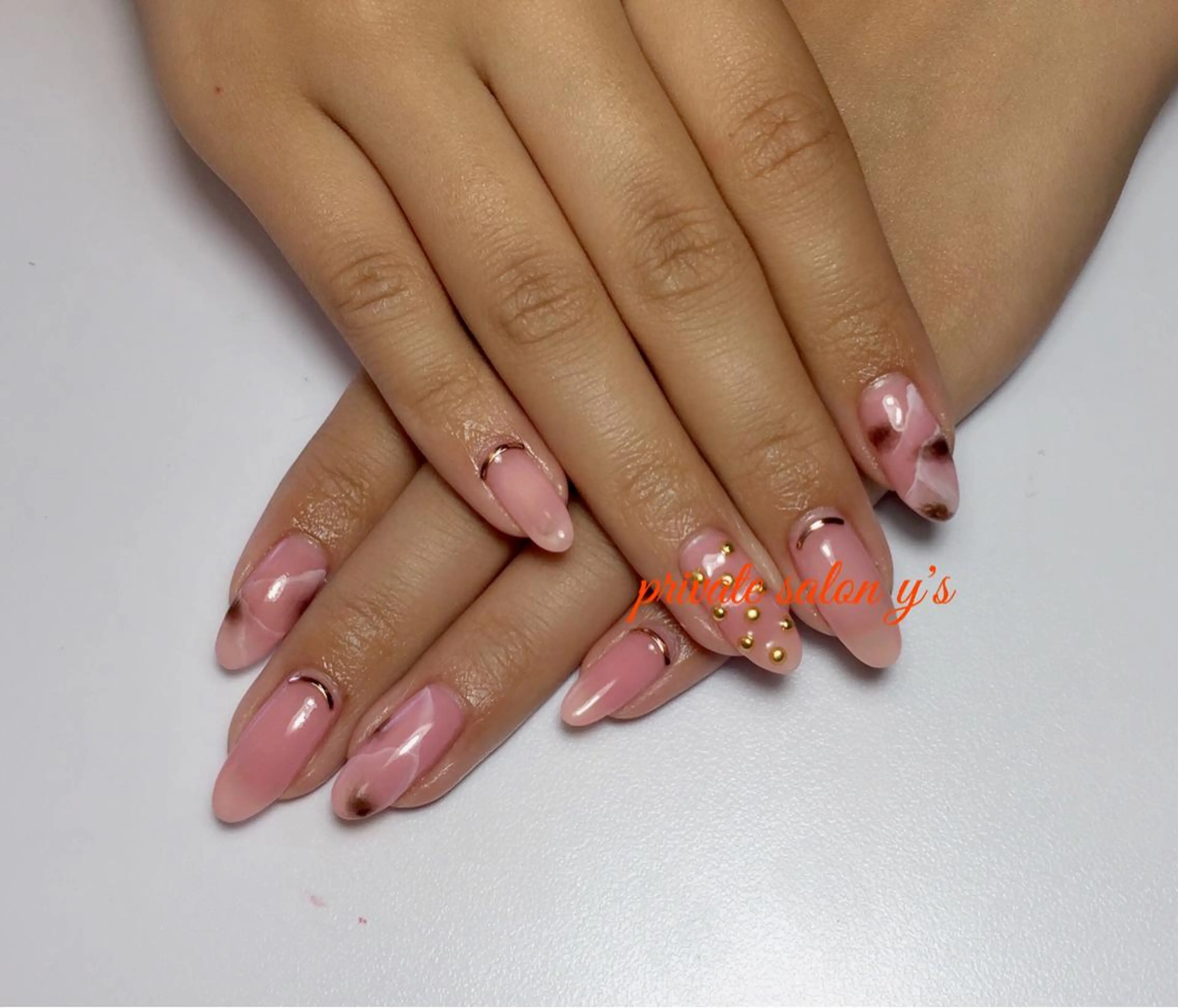 ネイル y' sのネイルデザイン