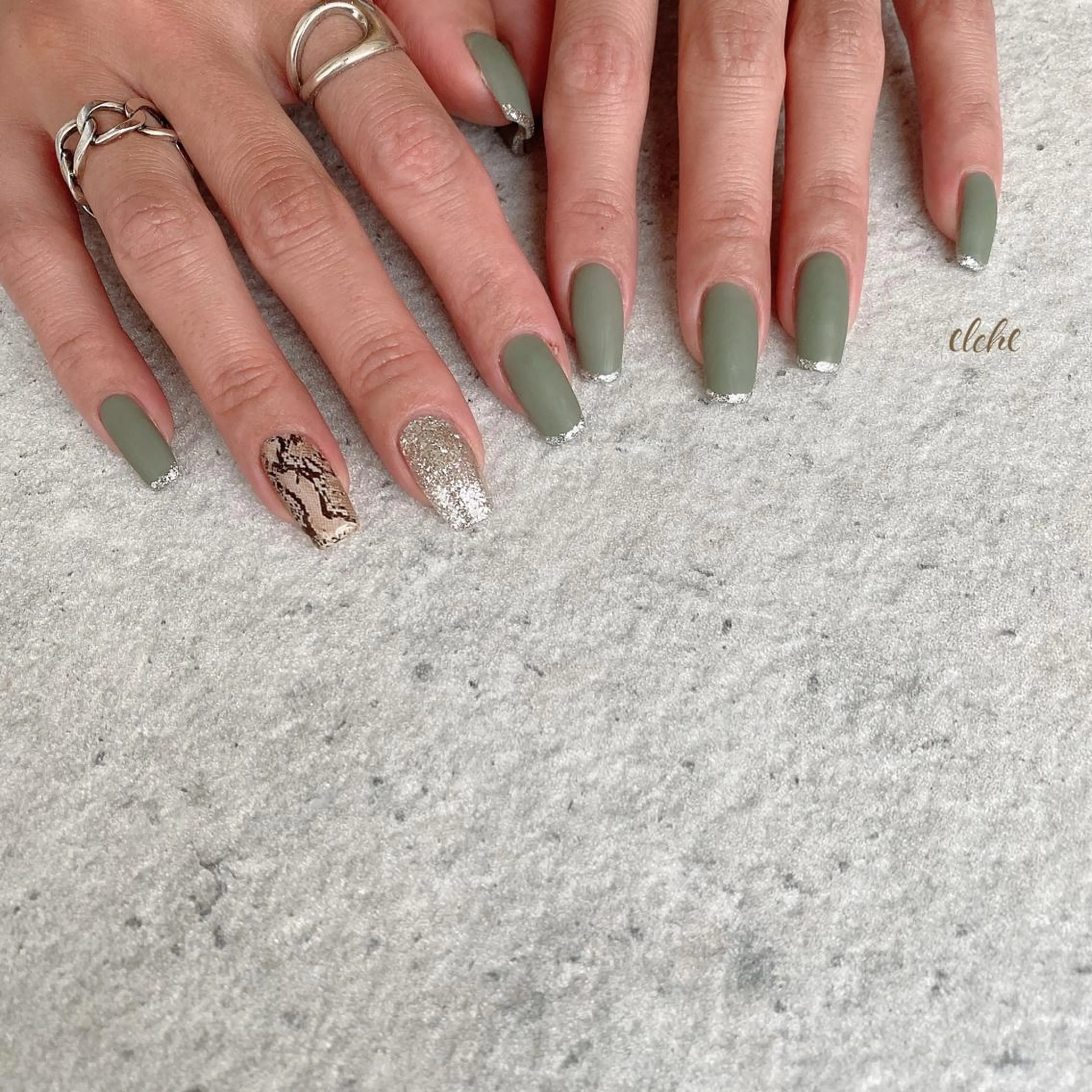 ネイル Rio 𓍼のネイルデザイン