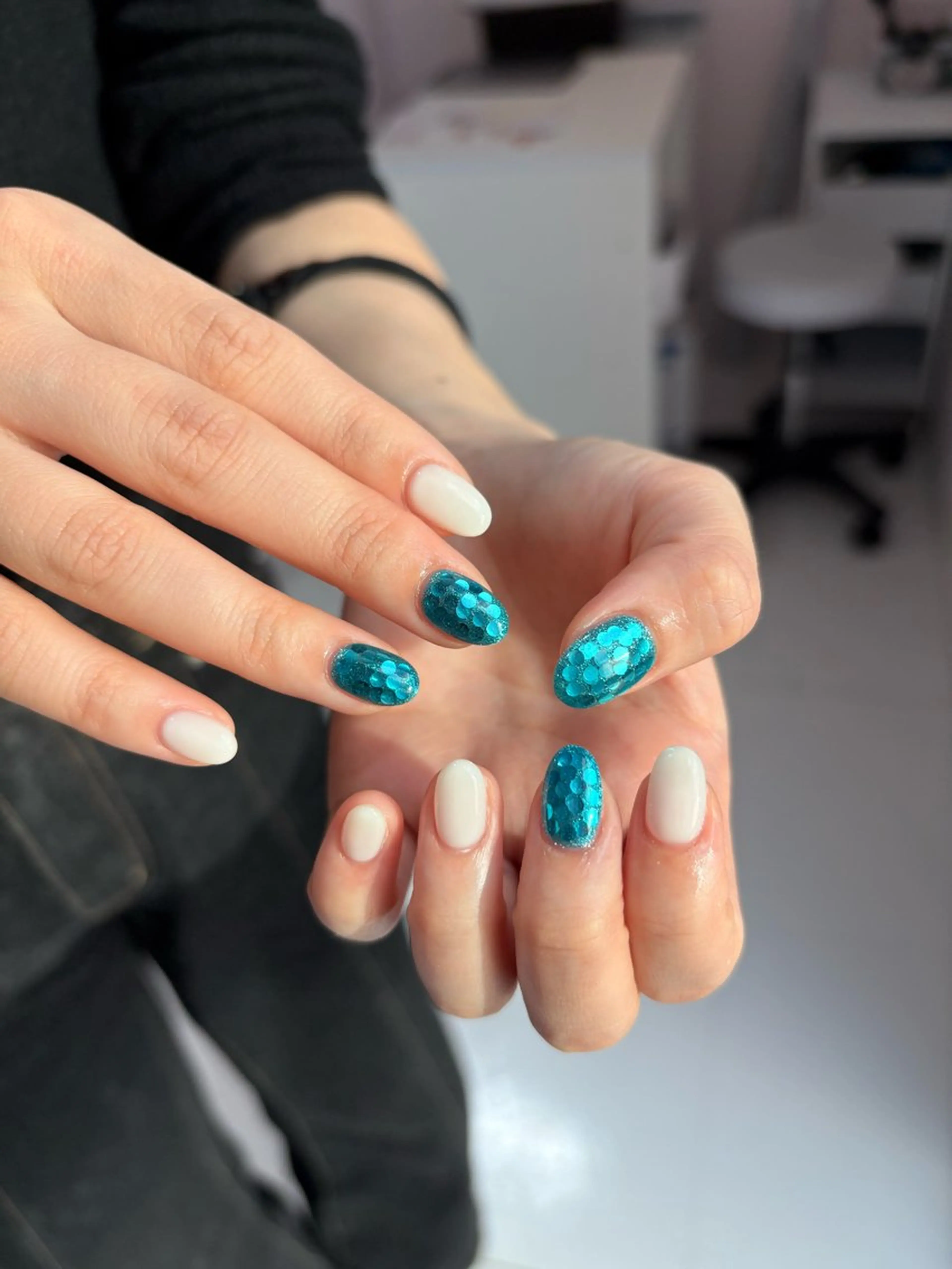 ミディアム ハンドネイル Clala Ayumiのネイルデザイン