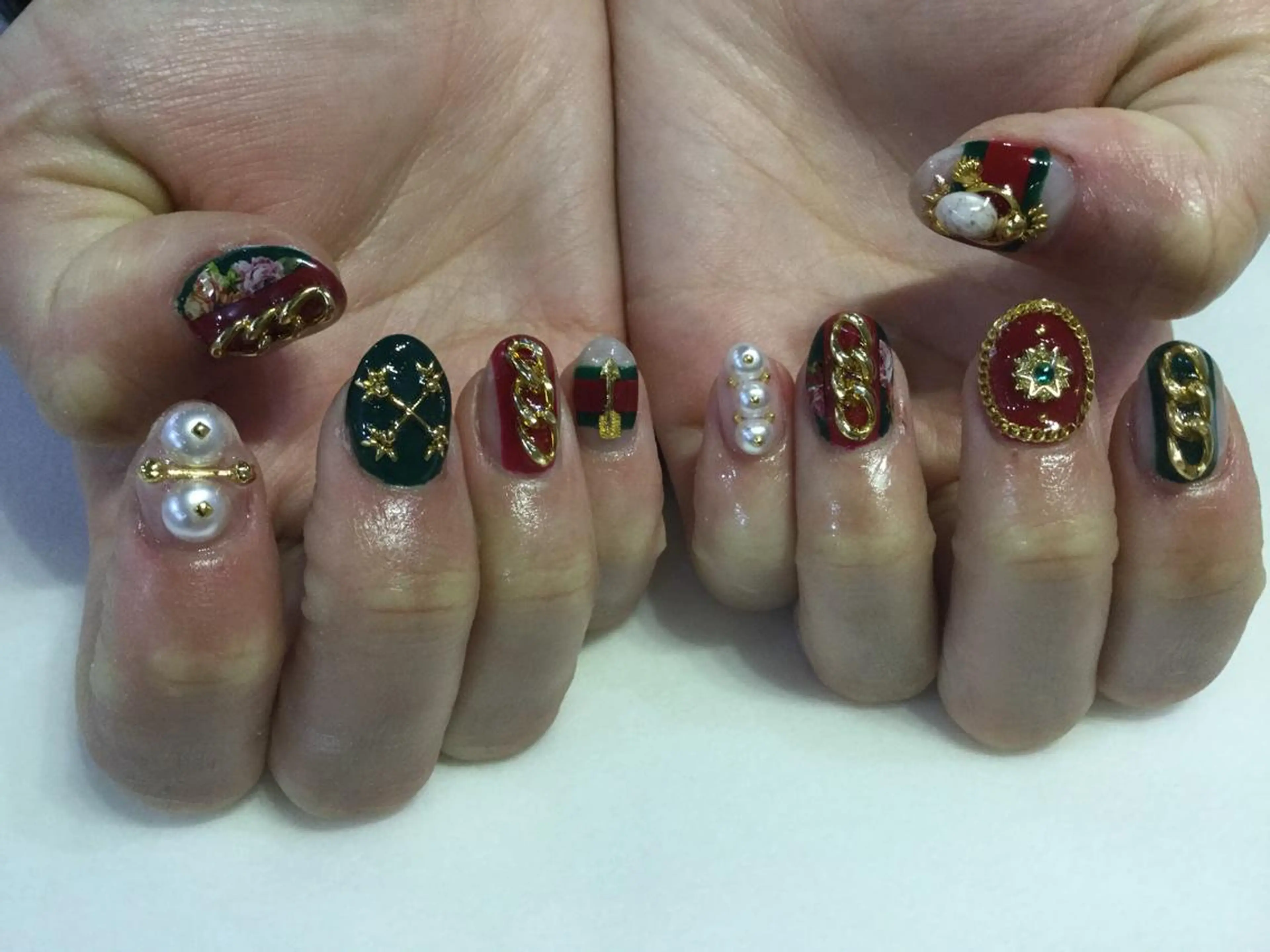 ネイル ハンドネイル 💎🐰 saki. m 🐰💎のネイルデザイン