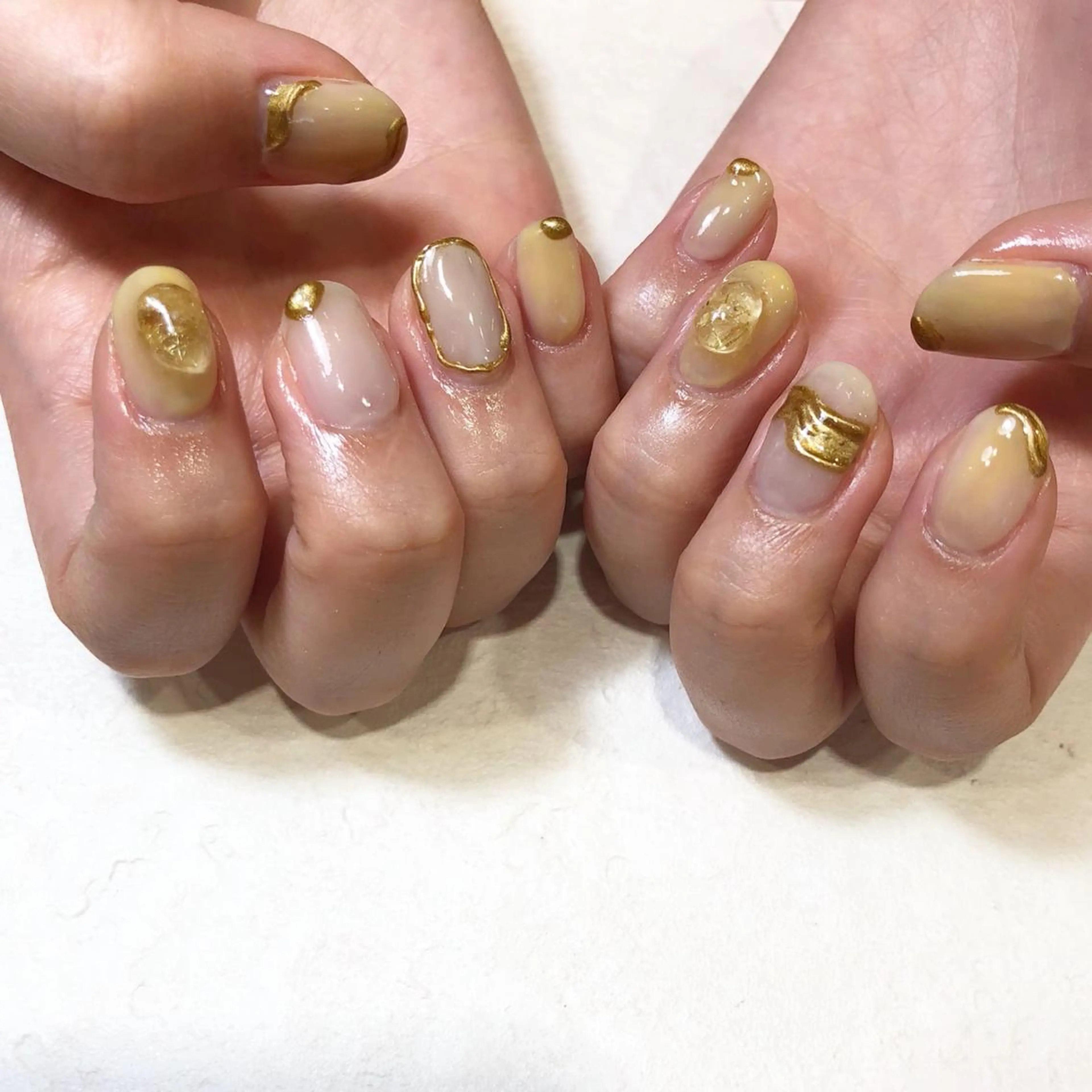 ネイル ニュアンスネイル clocln / Suzukaのネイルデザイン