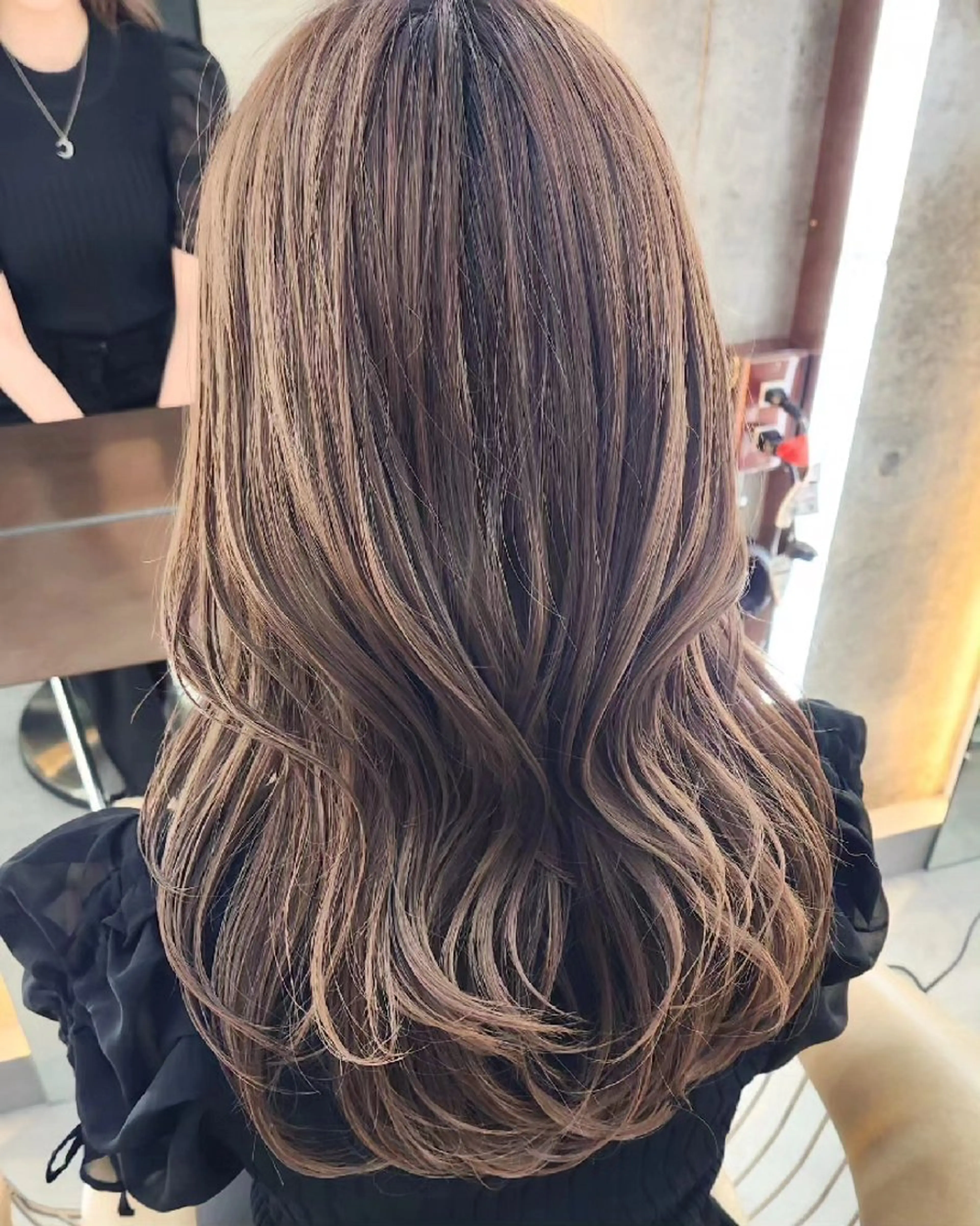 セミロング カット ヘアカラー トリートメント 韓国ヘア🇰🇷 レイヤー/芝春樹のヘアスタイル