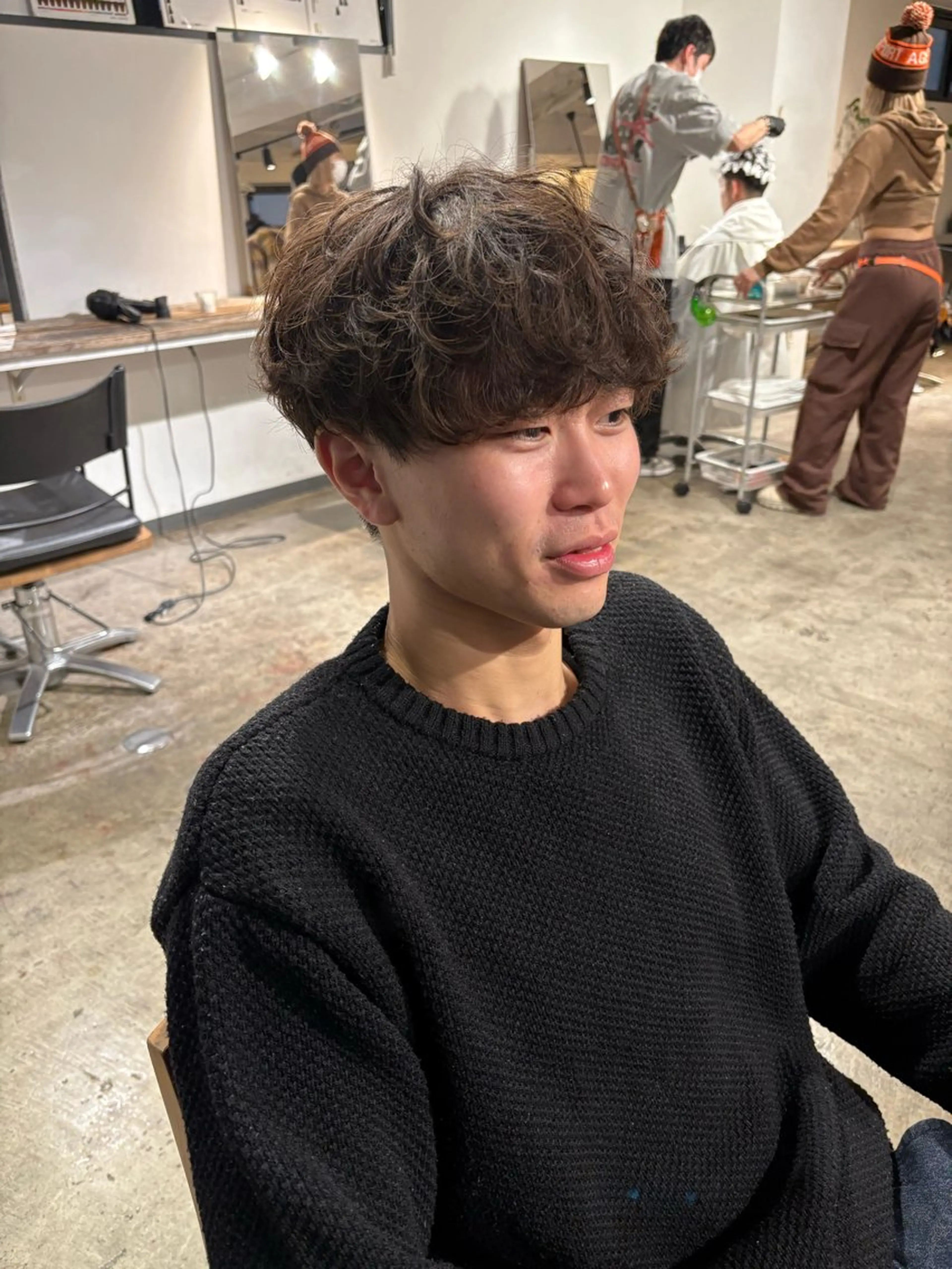 ショート パーマ メンズ センターパート ダウンパーマ フェザーパーマ カルマパーマ メンズ韓国風 カット パーマ become men's hair 名駅店所属・名駅/フェザーパーマ 韓国ヘア/森岡のヘアスタイル