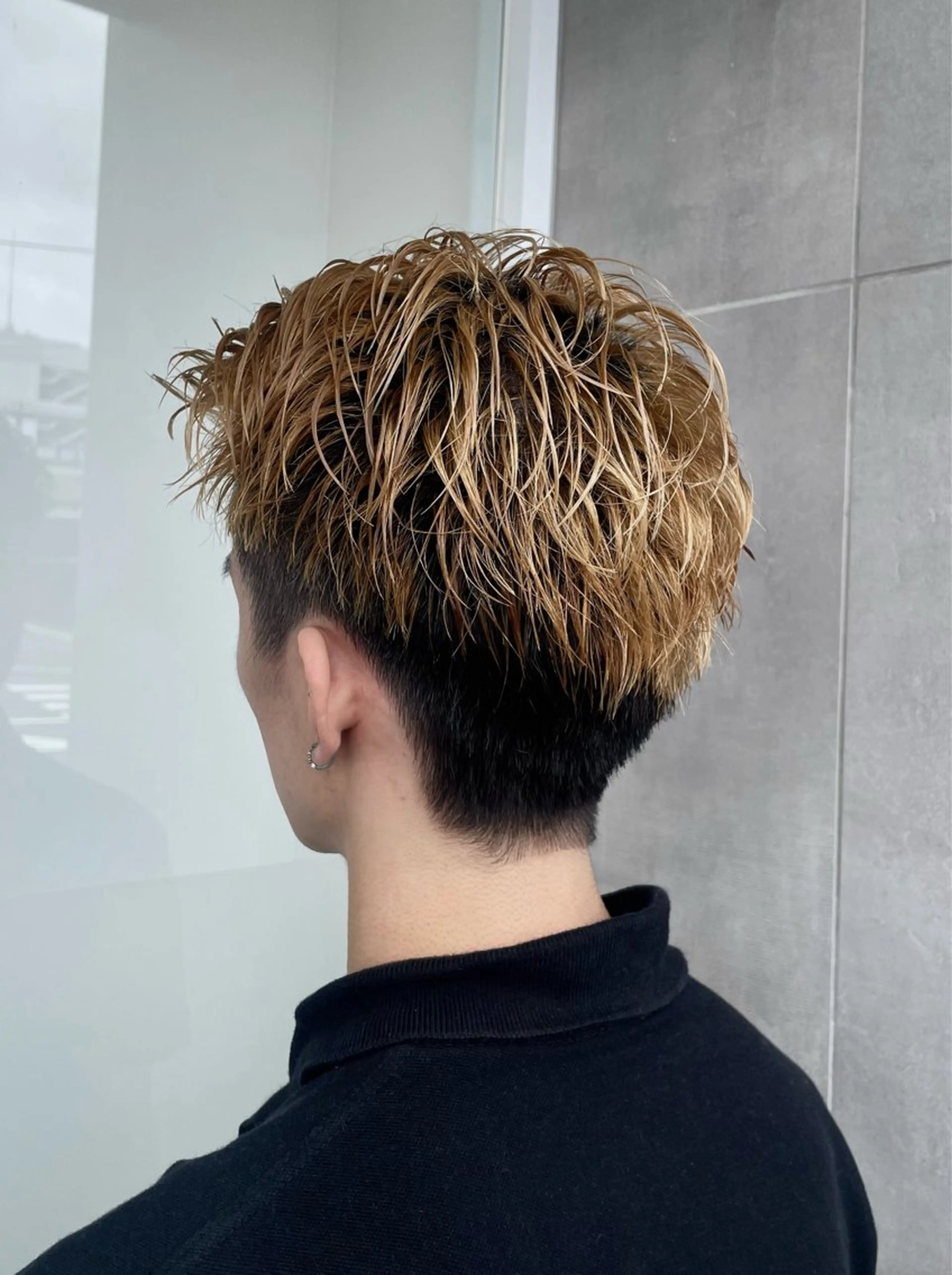 カラー メンズ メンズブリーチ ビジネス メンズハイトーン メンズパーマ スパイキーショート カット ヘアカラー メンズ支持率No.1 /大船メンズパーマのヘアスタイル