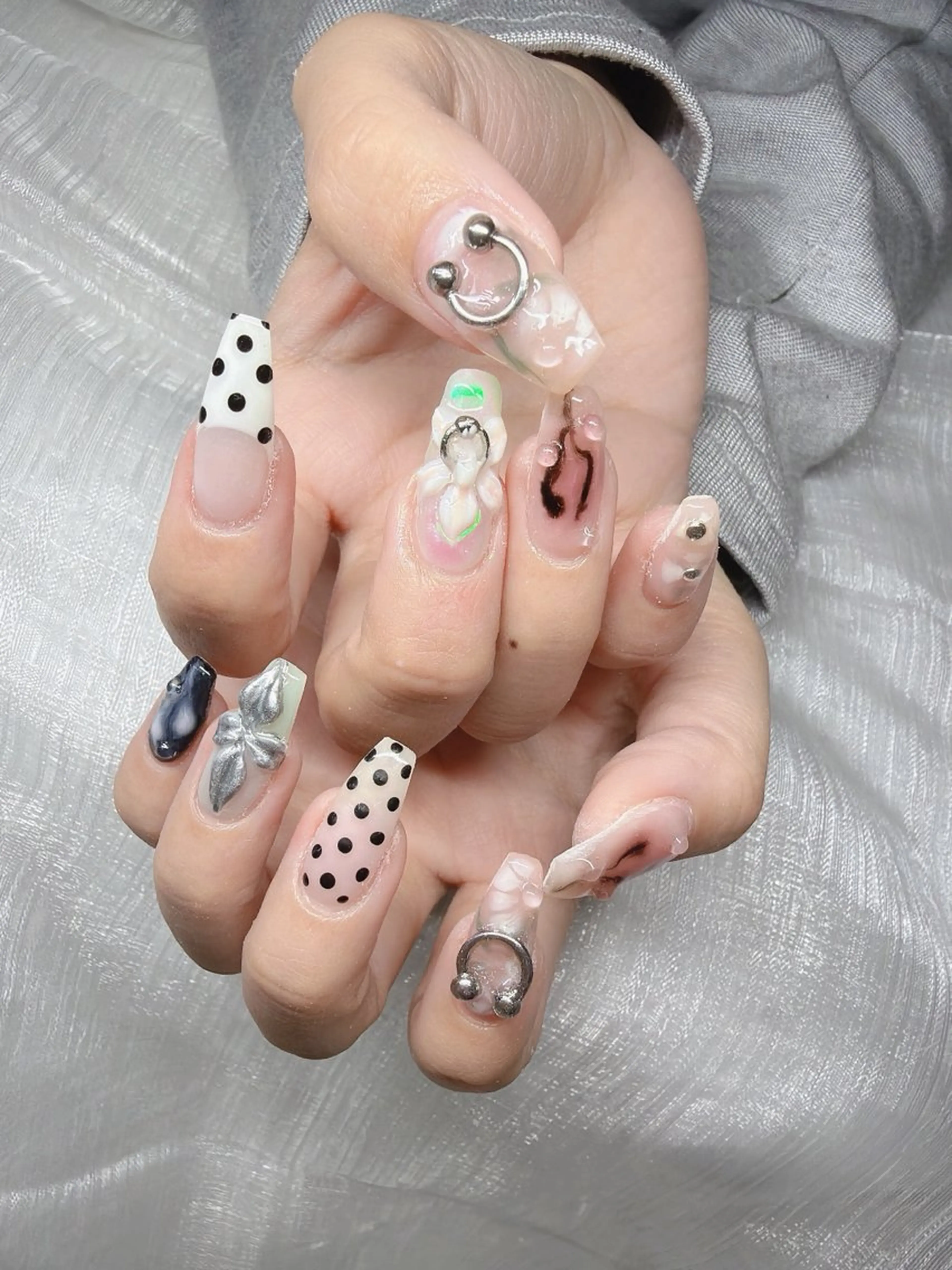 ネイル ハンドネイル Lee Nailsのネイルデザイン