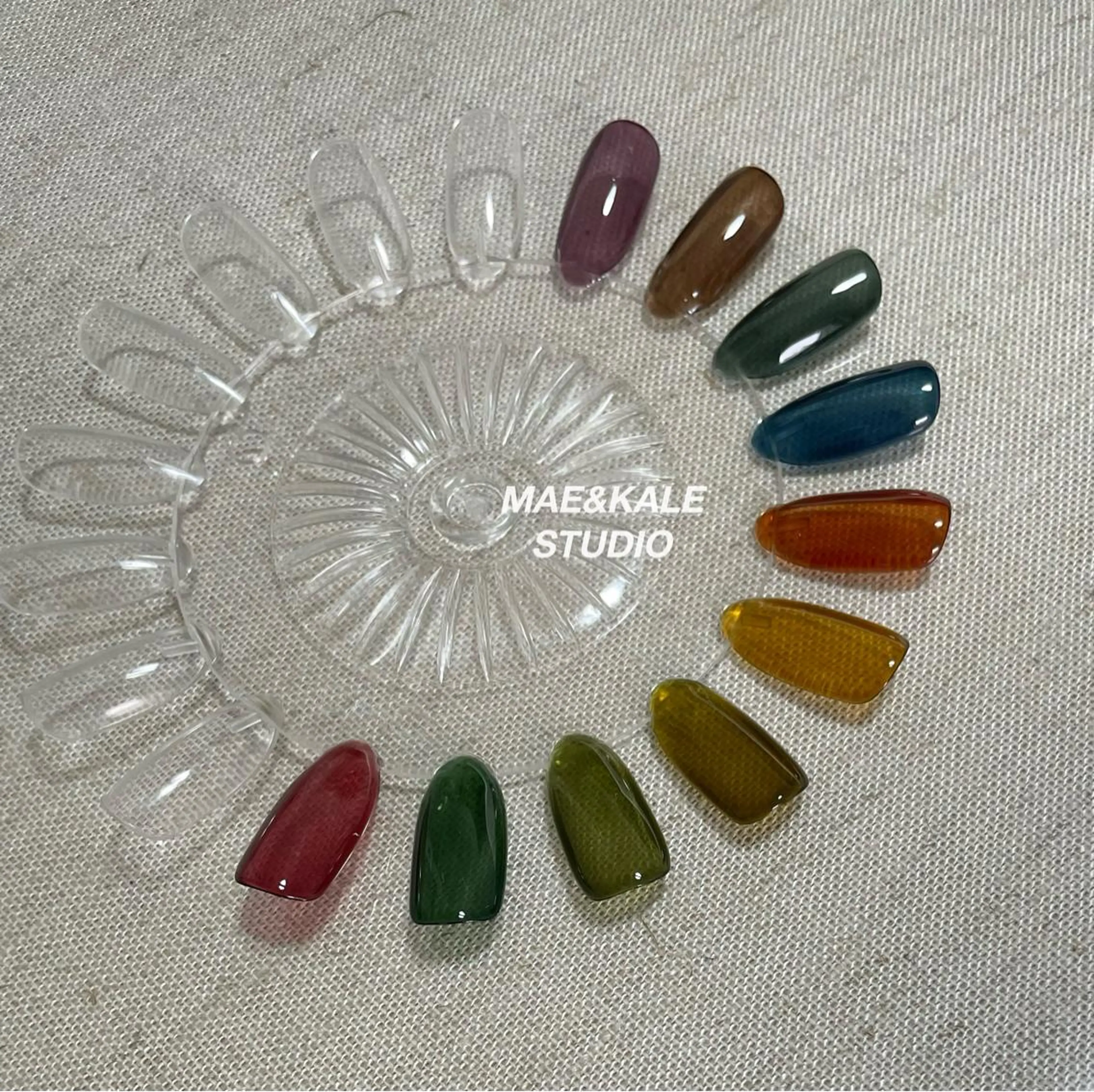 ネイル クリアネイル MAE&KALE STUDIOのマツエク・マツパデザイン
