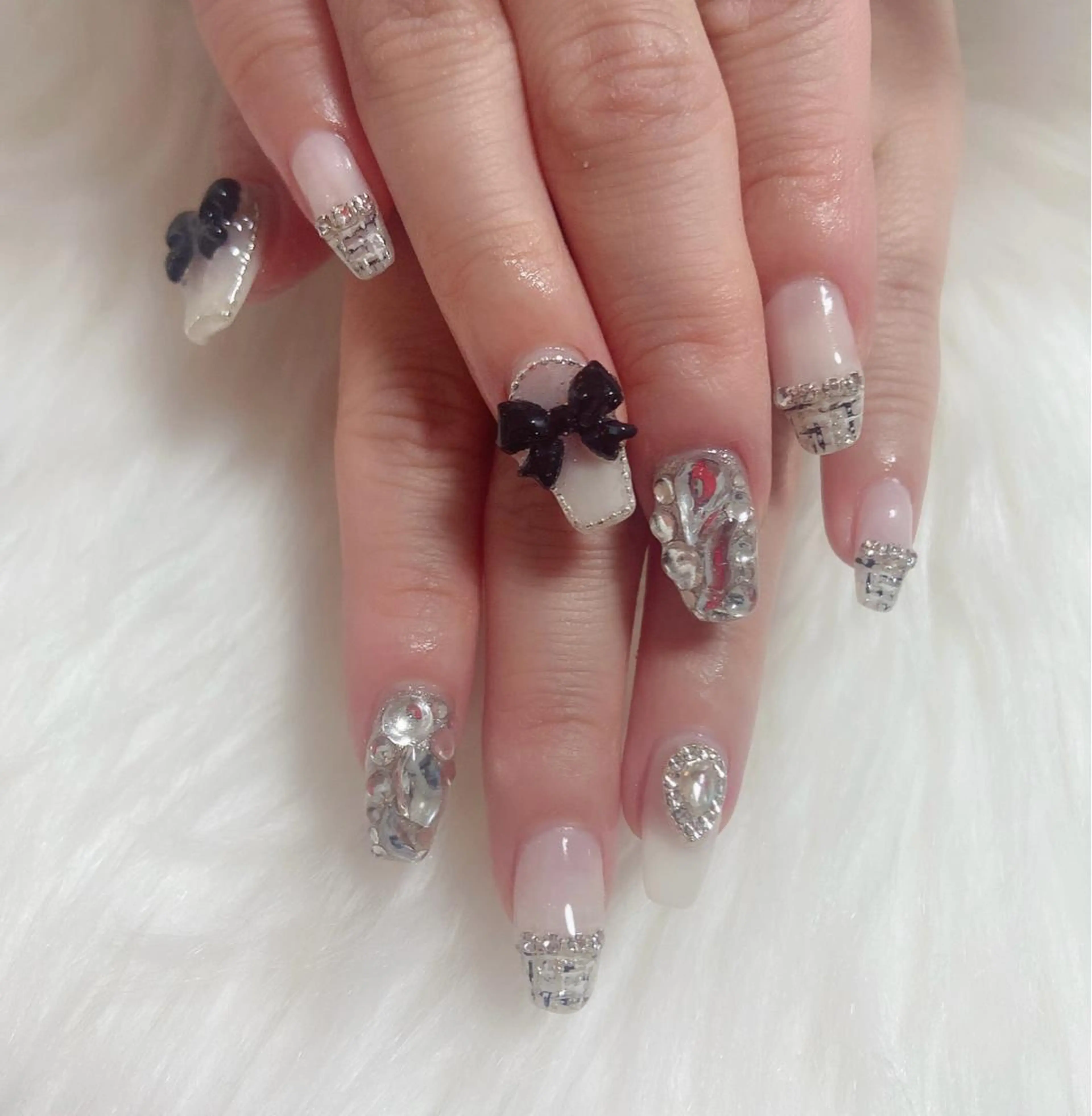 ネイル ハンドネイル ＆ME アンドミーのネイルデザイン