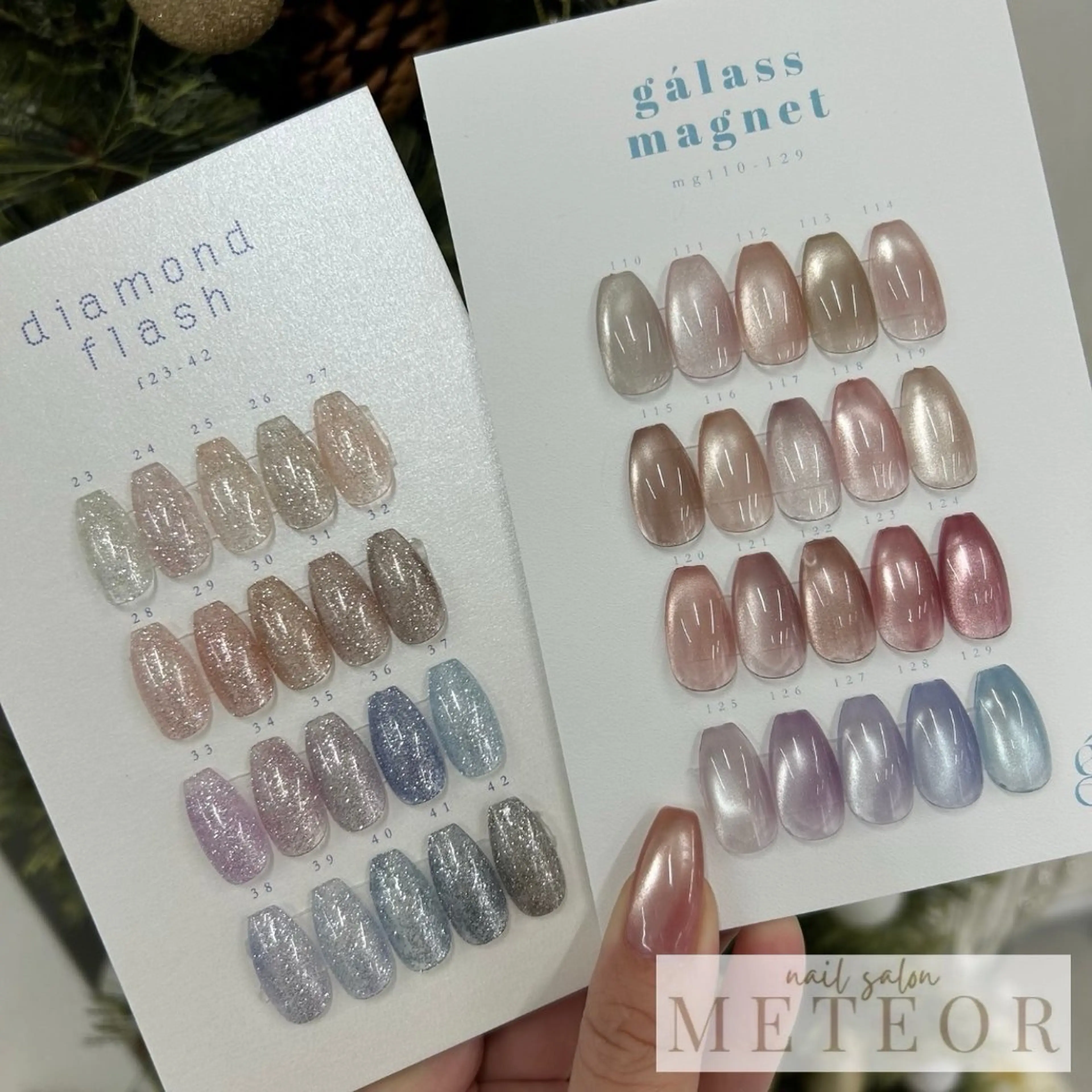 ネイル フラッシュネイル キラキラネイル マグネットネイル ワンホンネイル 冬ネイル ハンドネイル nailsalon meteor所属・METEOR💫 staffのネイルデザイン