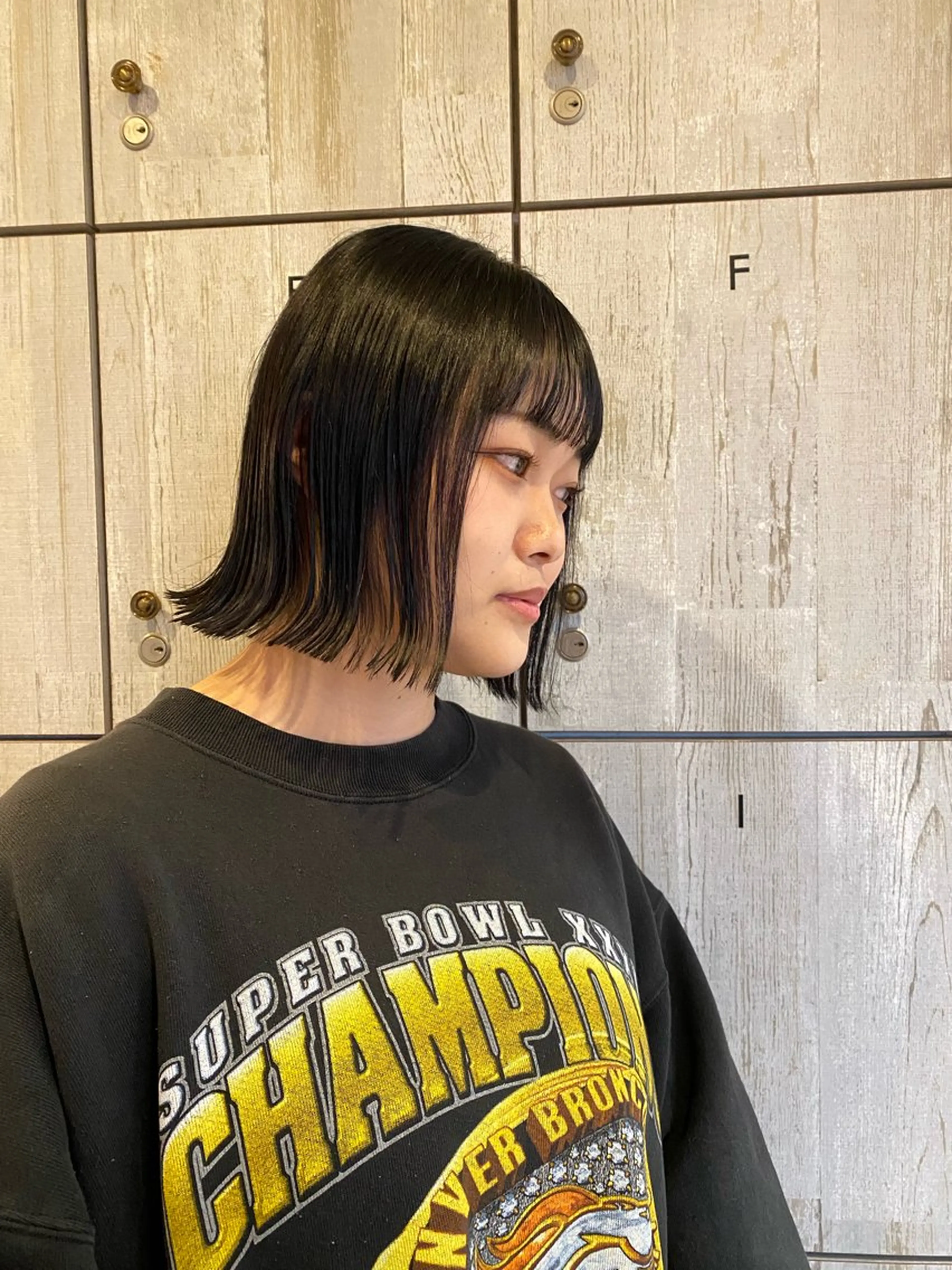 ショート カラー 切りっぱなしボブ 黒髪 ブルーカラー ブルーブラック ボブ 成人式カラー/ダブル カラー🧸こころのヘアスタイル