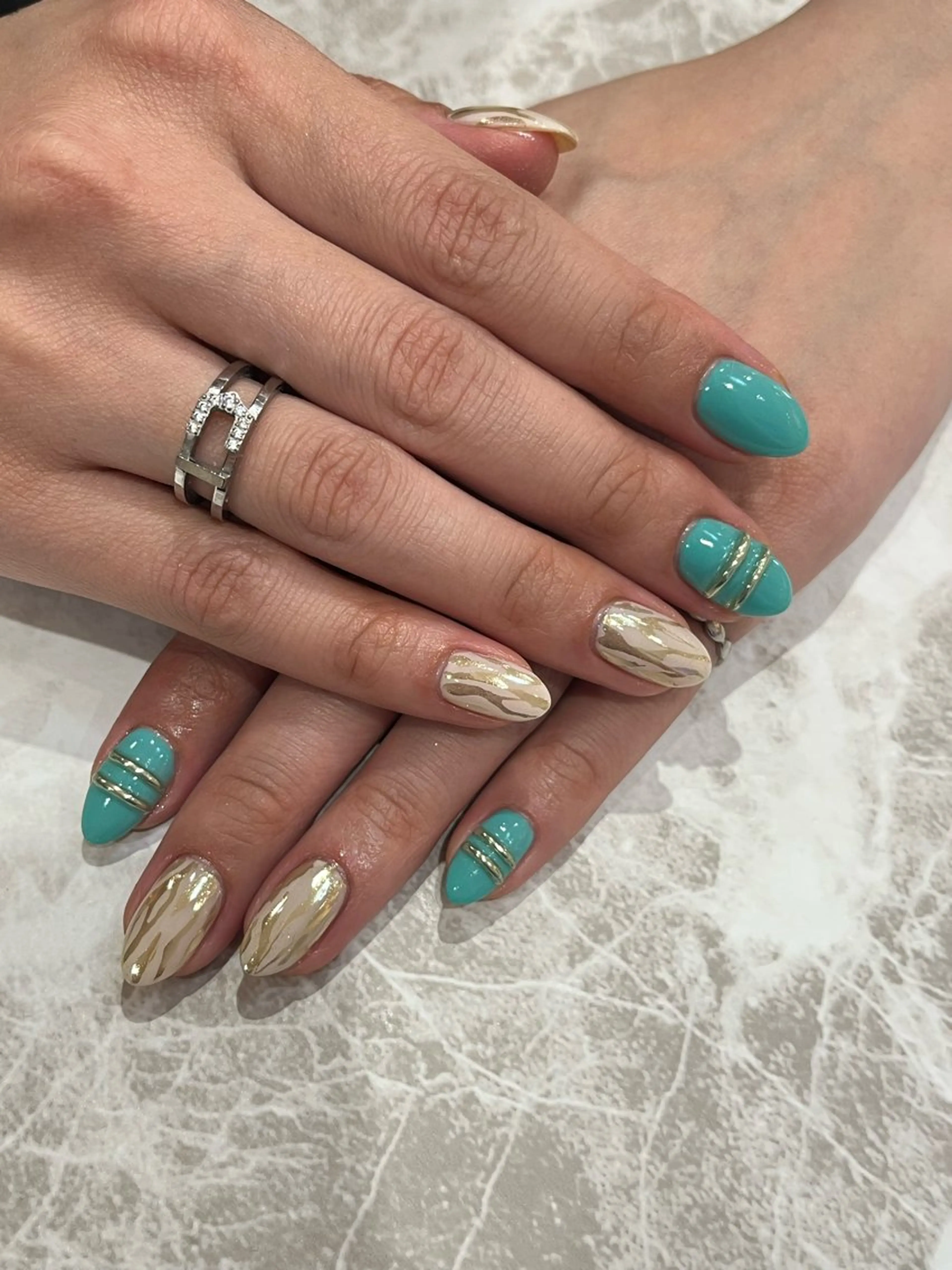 ネイル 脇坂 千晶のネイルデザイン