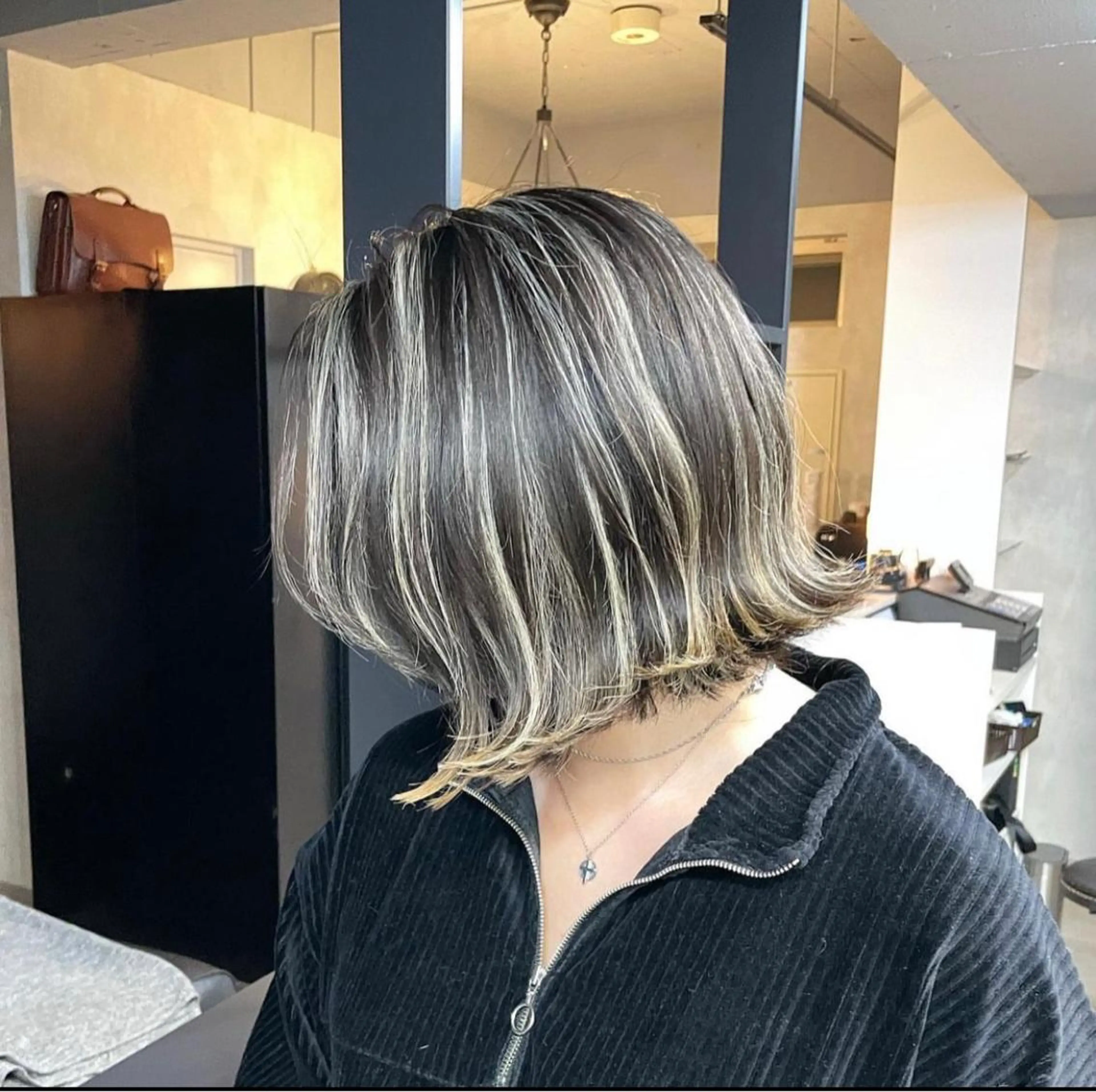 ⭐️プレミアムコントラストハイライト⭐️(ブリーチ2回)+カット+トリートメント(ホワイトにしたい方はこちら推奨)の写真