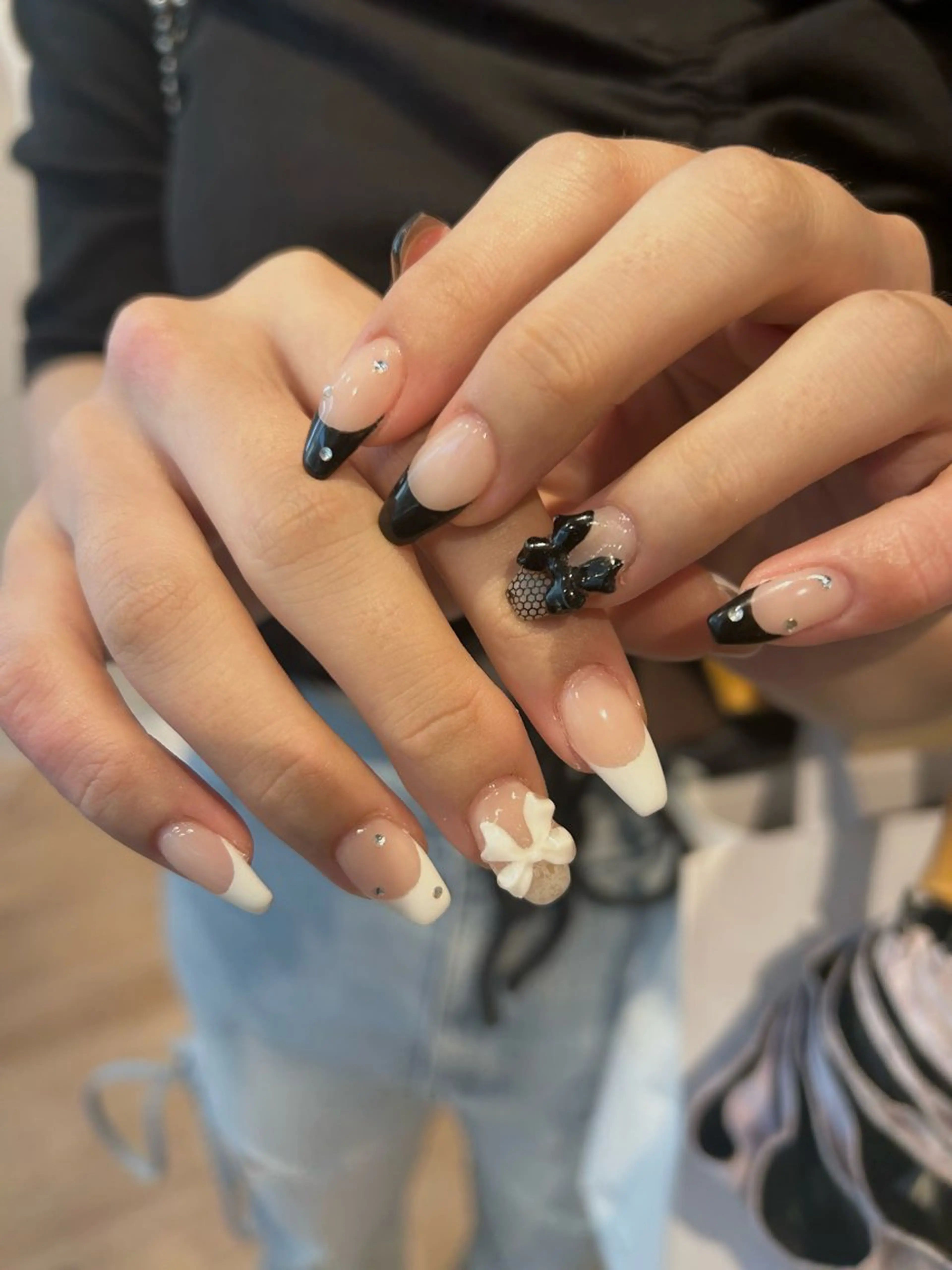 ネイル フレンチネイル レース リボン 冬ネイル クリスマス ハンドネイル Bianca名駅店 まおのネイルデザイン