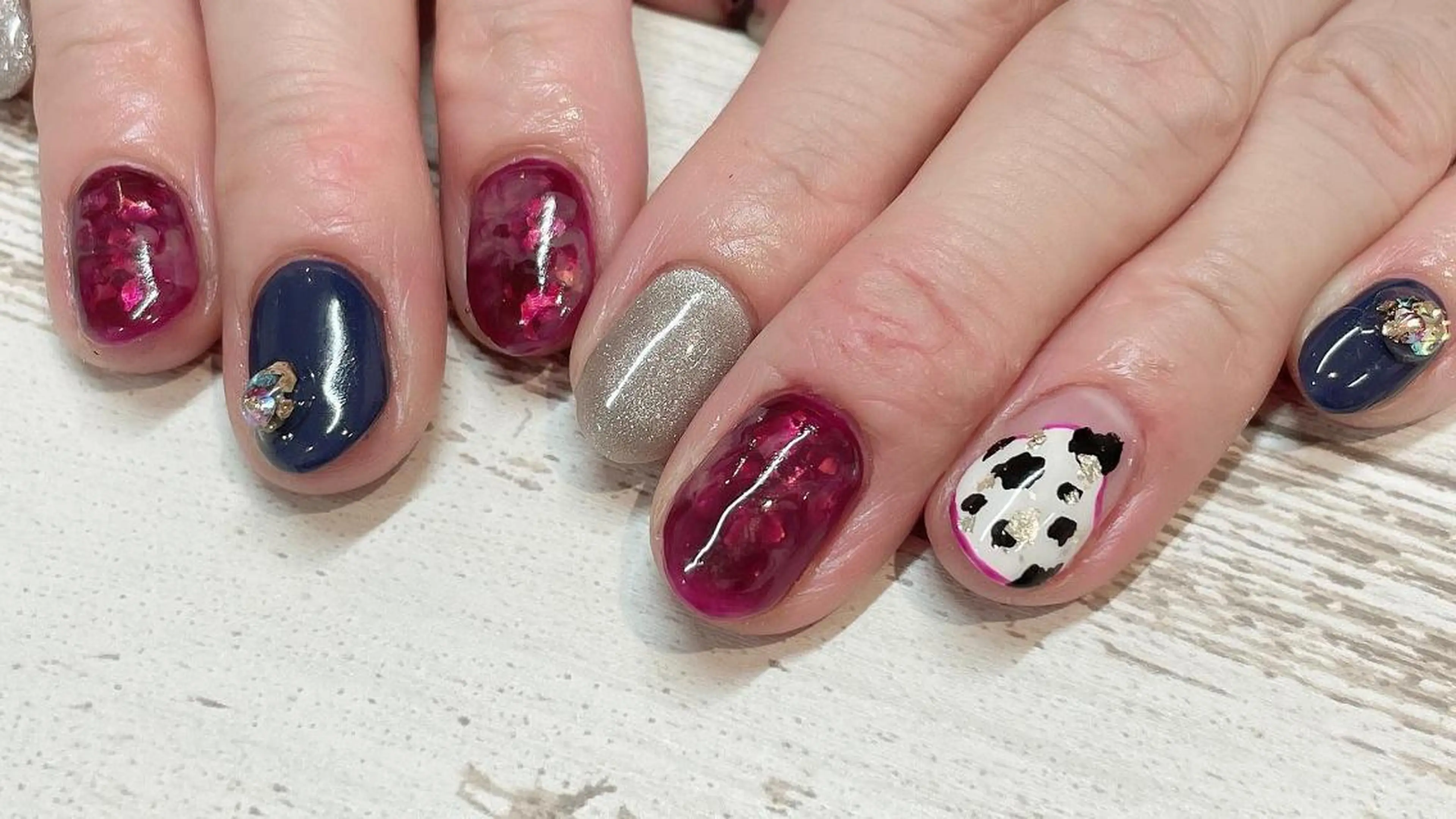 ネイル マツエク・マツパ まつげパーマ ボリュームラッシュ アートネイル ボルドー クリアネイル 髙橋 敦子のマツエク・マツパデザイン