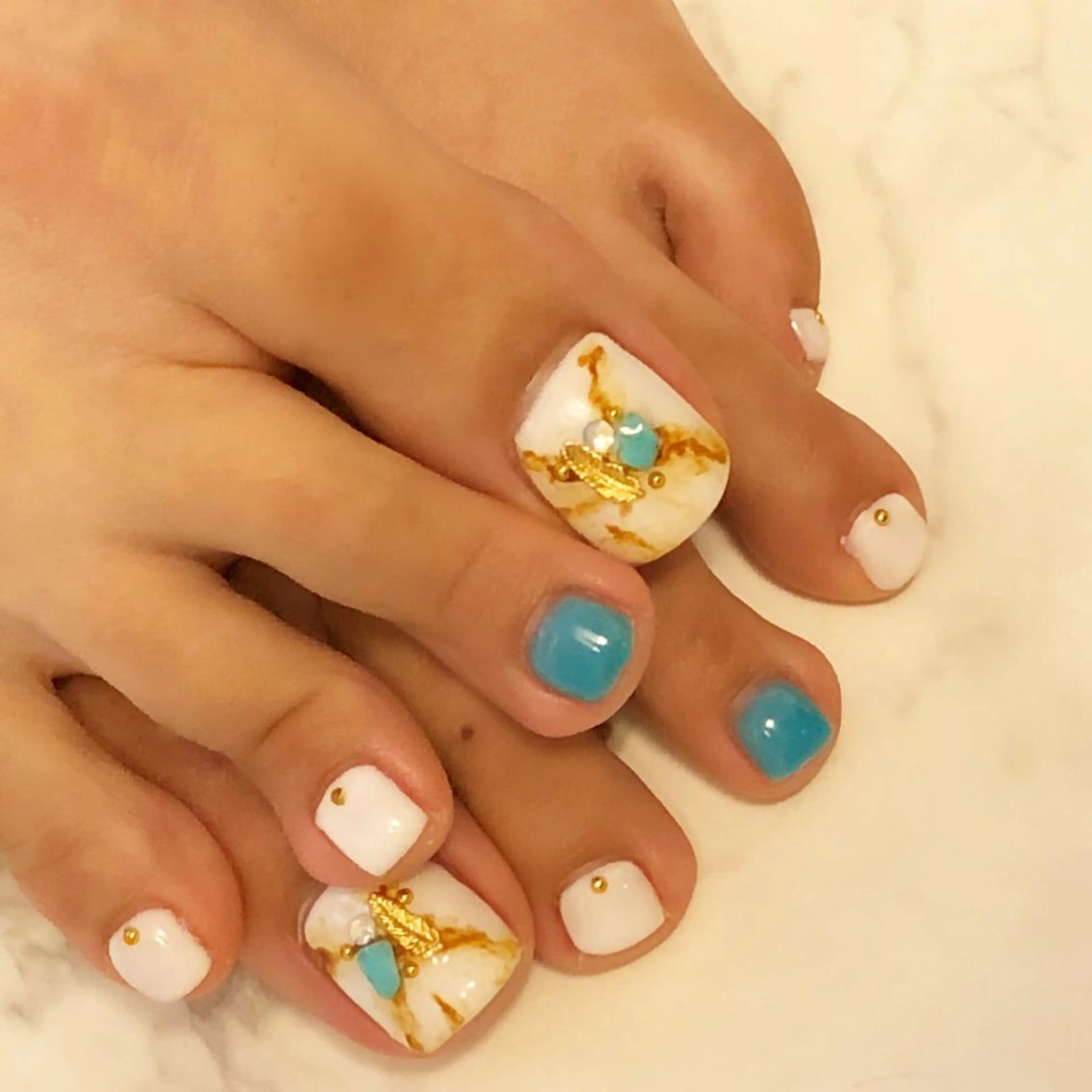 ネイル フットネイル ニュアンスネイル KIREIE NAILSのネイルデザイン