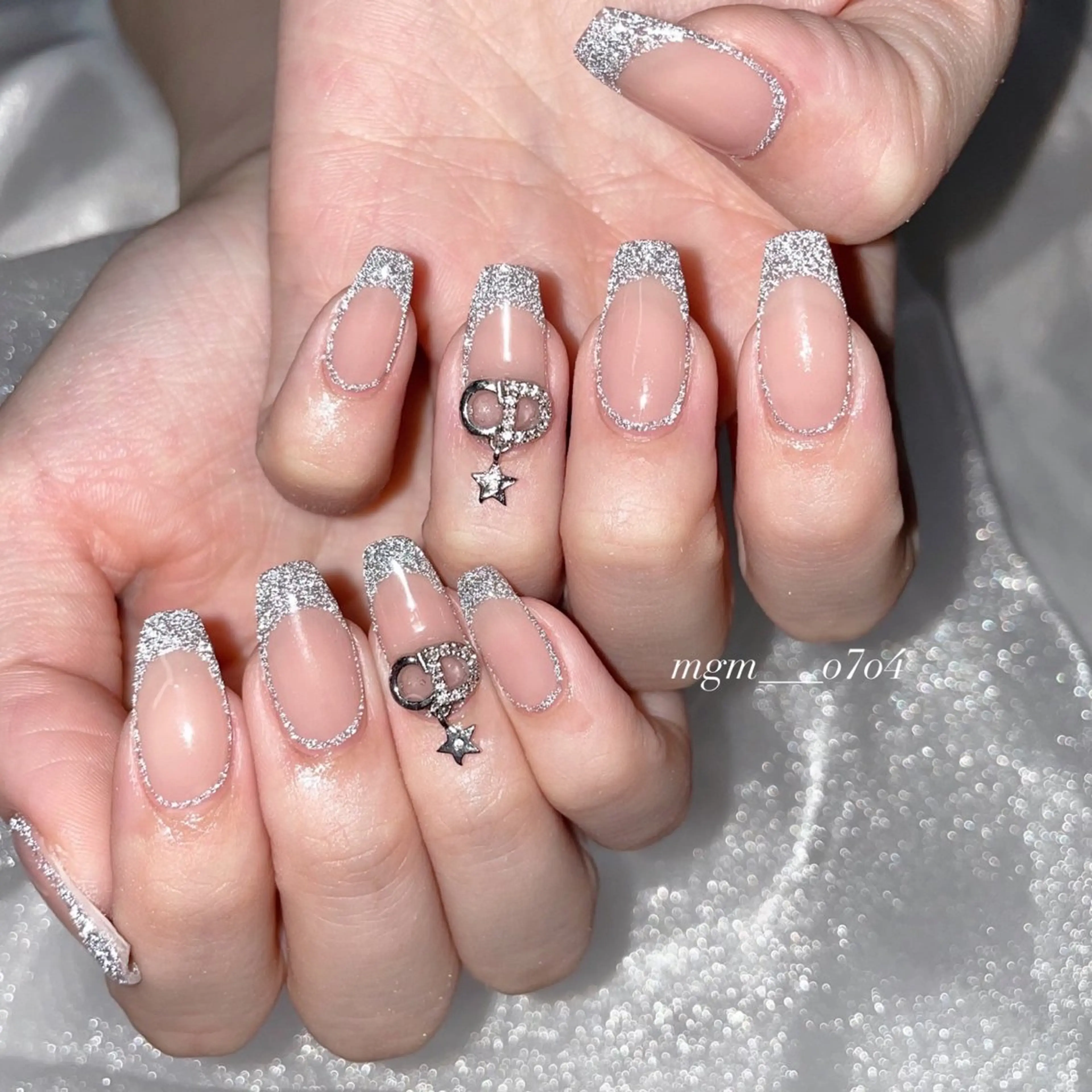 ネイル ハンドネイル ハンドケア MoON...❤︎ MeGuのネイルデザイン
