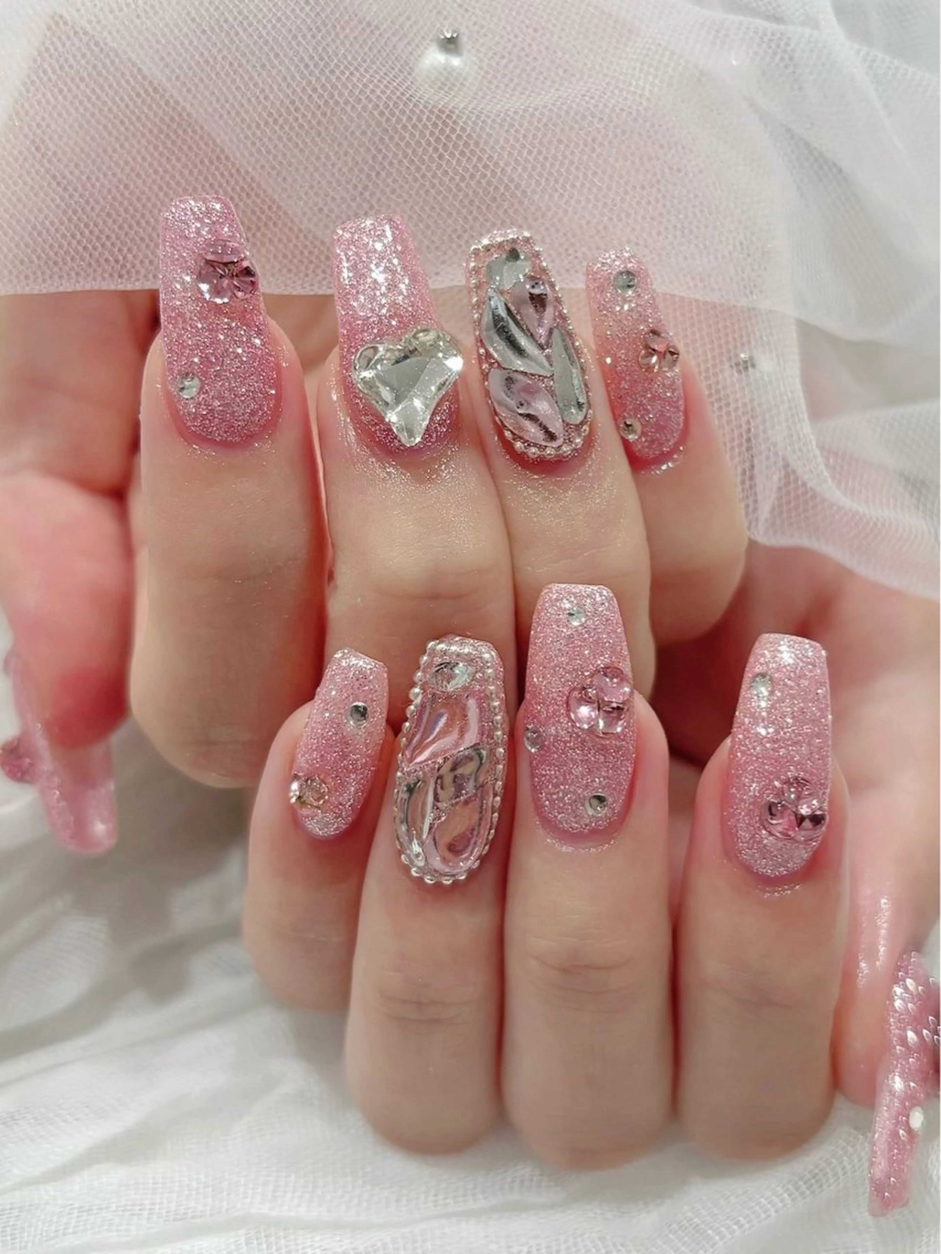 ネイル Zir nail 津田沼店所属・☁️ ゆい 🧸💛のネイルデザイン