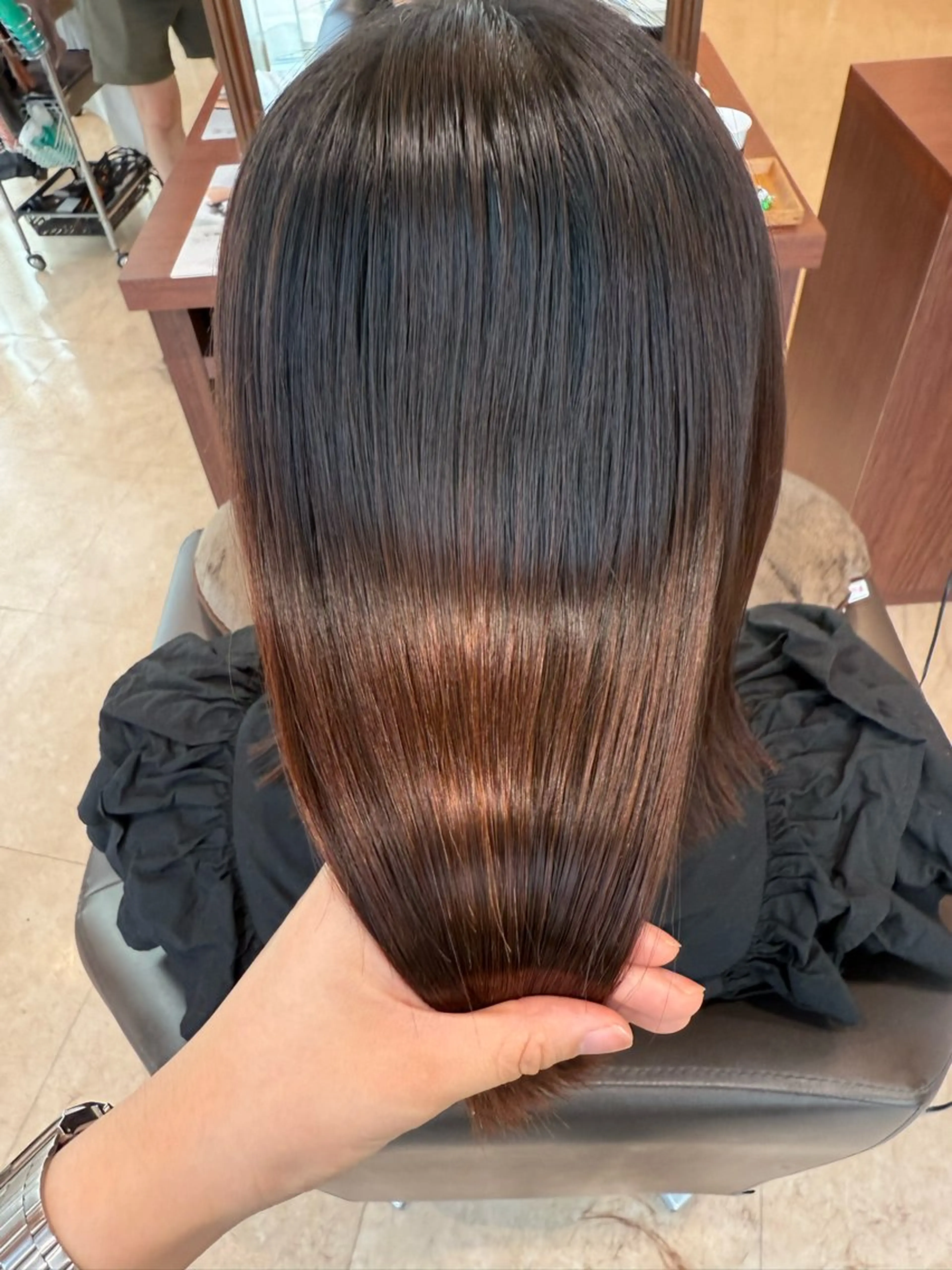 ミディアム 縮毛矯正 縮毛矯正 Reginavita栄店 【レジナヴィータ】所属・鈴木 二依奈のヘアスタイル