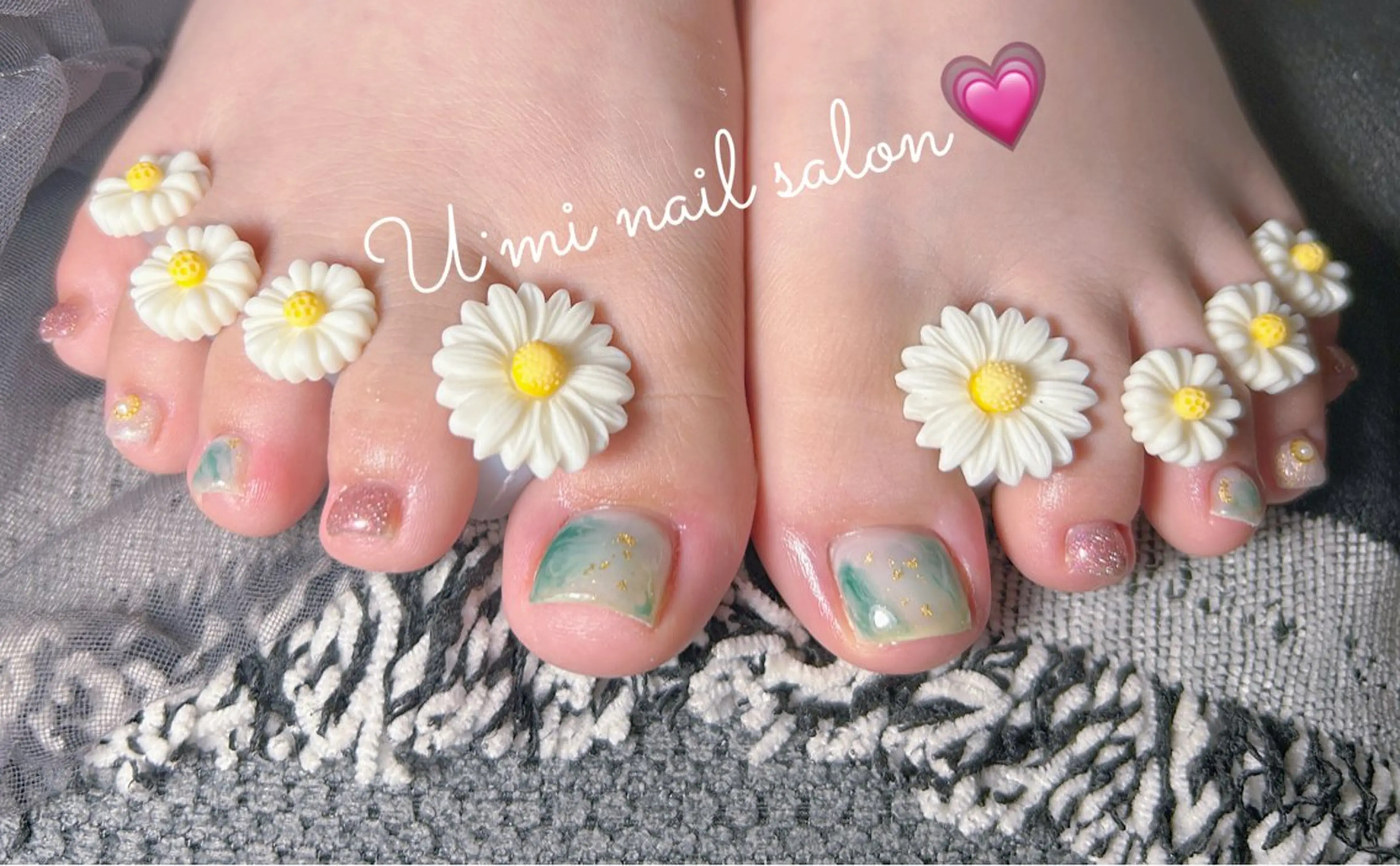 ネイル フットネイル フットネイル U·Mi nail salon所属・U·Mi 上野御徒町容のネイルデザイン