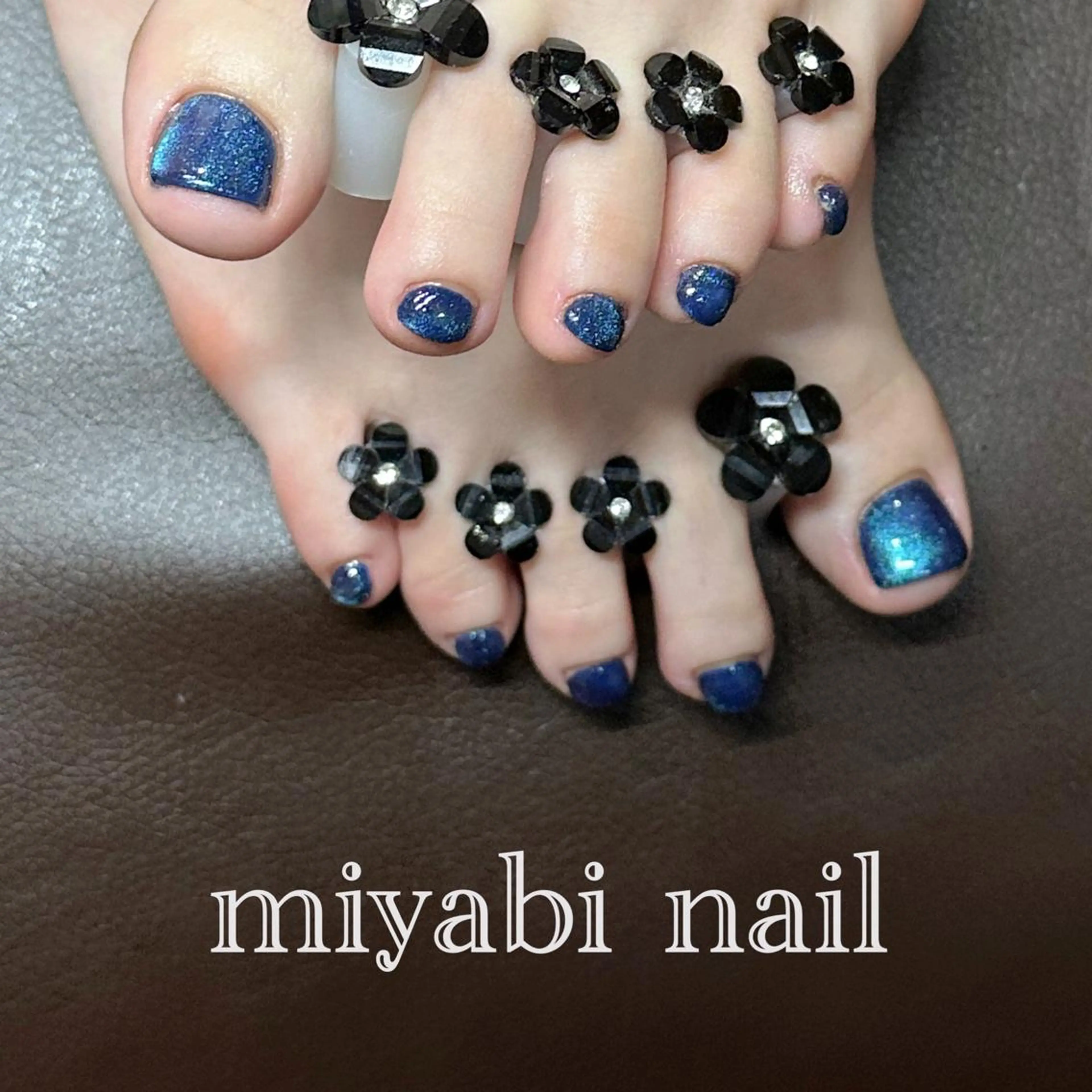 ネイル フットネイル ジェルネイル マグネットネイル ネイビー フットネイル miyabi nail 桂川駅近くのネイルデザイン