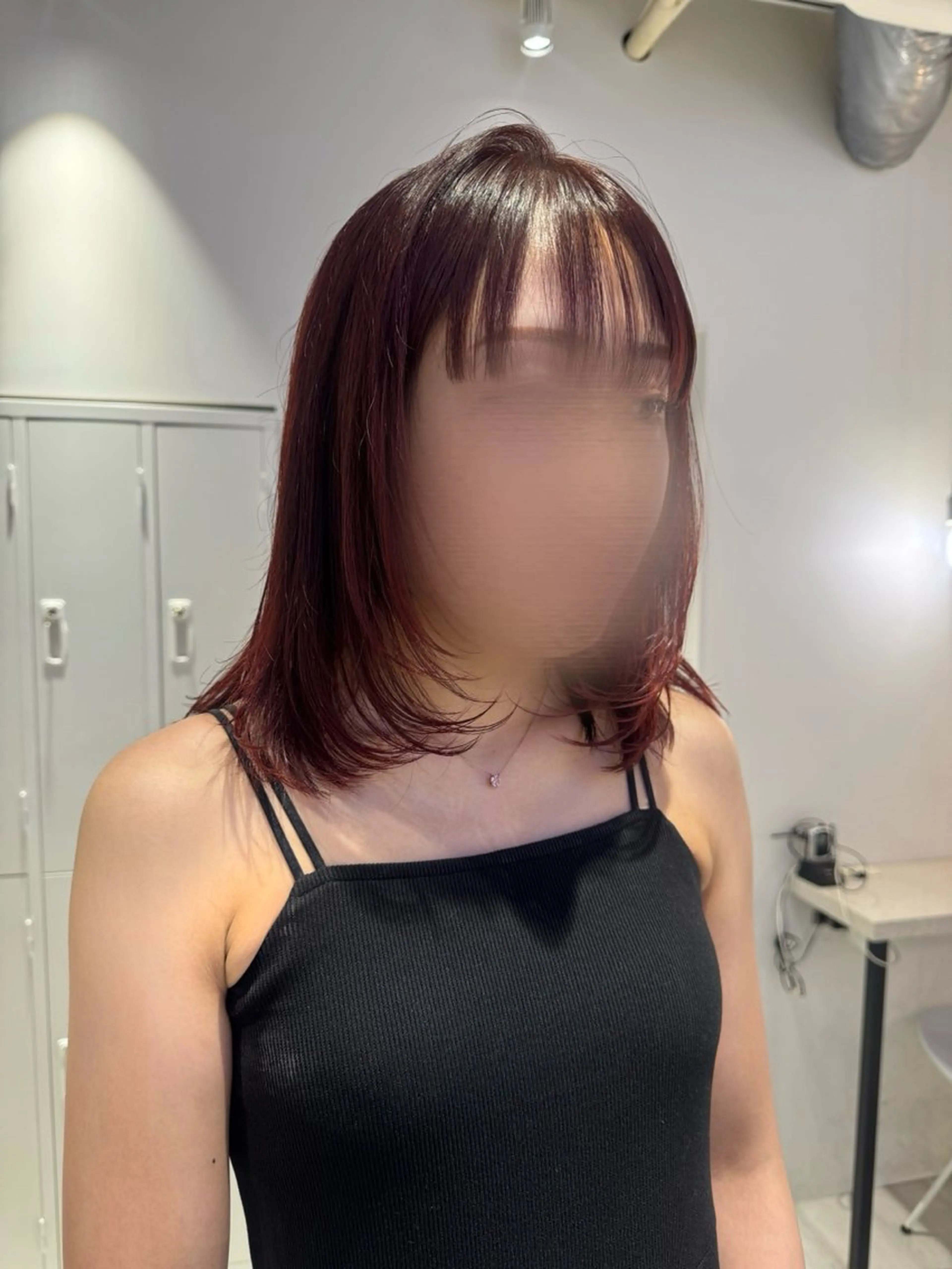 ミディアム カラー ブリーチ ブリーチなしカラー レイヤーカット icon所属・Ami / icon博多のヘアスタイル