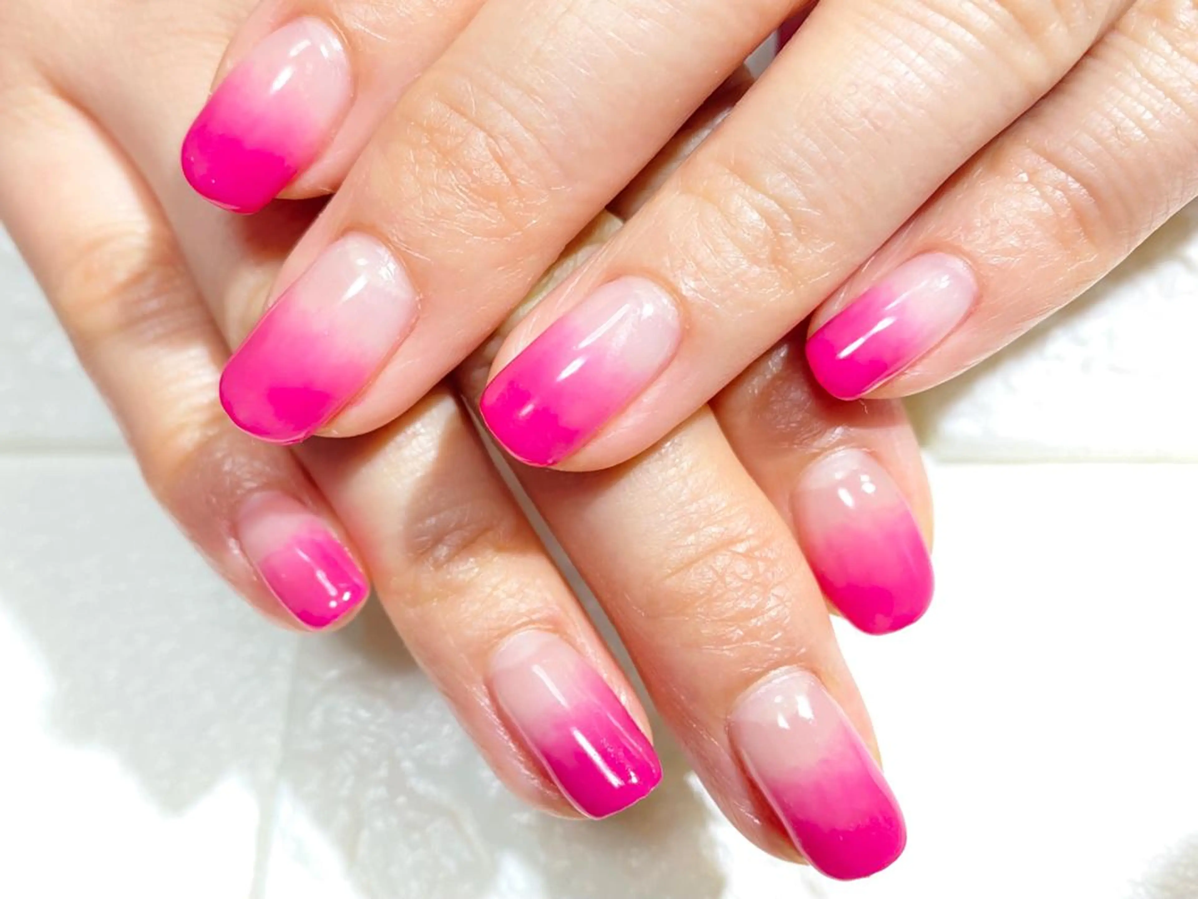 ネイル グラデーション ハンドネイル リラネイル所属・福田 美代子のネイルデザイン