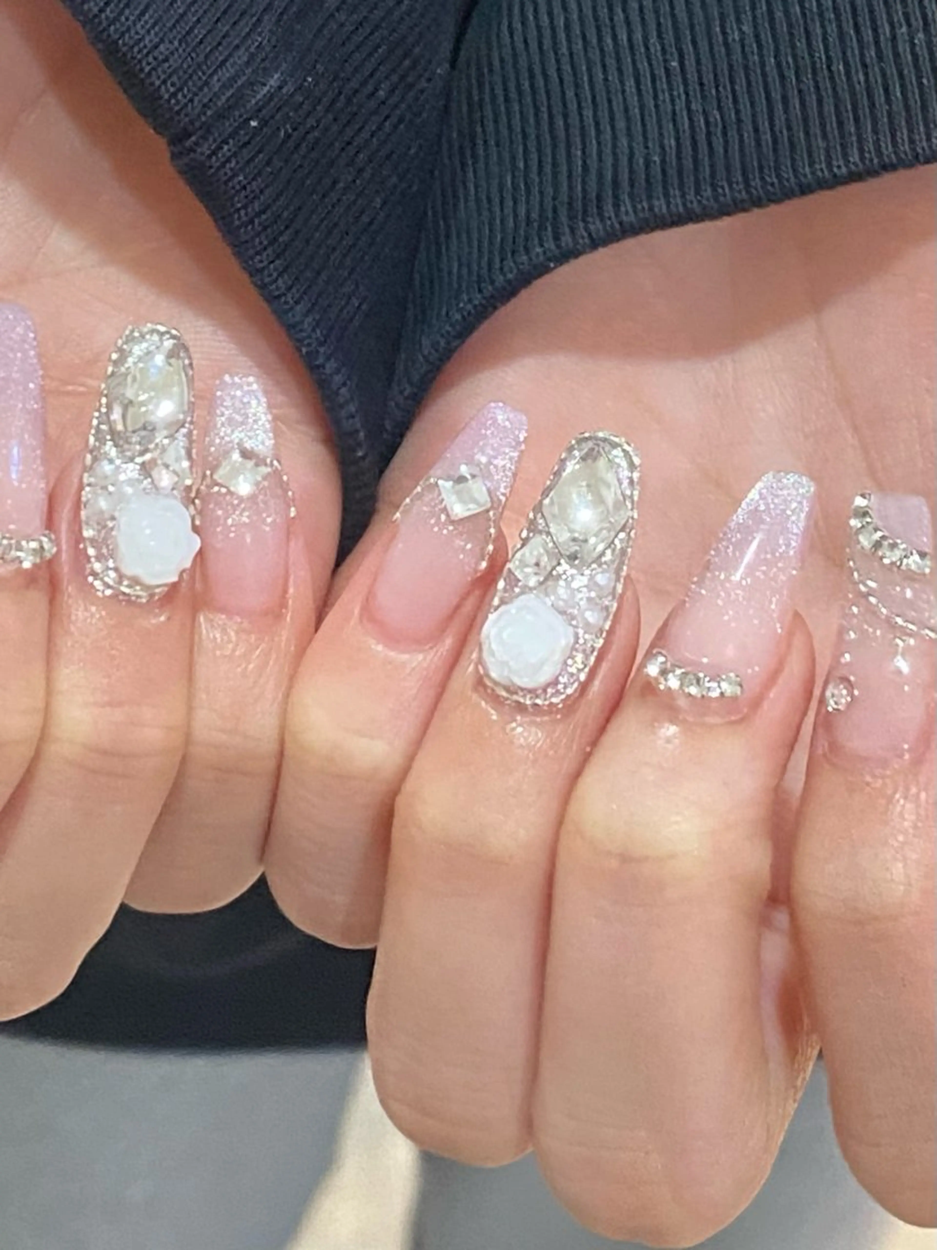 ネイル フレンチネイル グラデーション 氷ネイル・うるうるネイル キラキラネイル 韓国ネイル ハンドネイル Bianca 今池店 Nishikawaのネイルデザイン