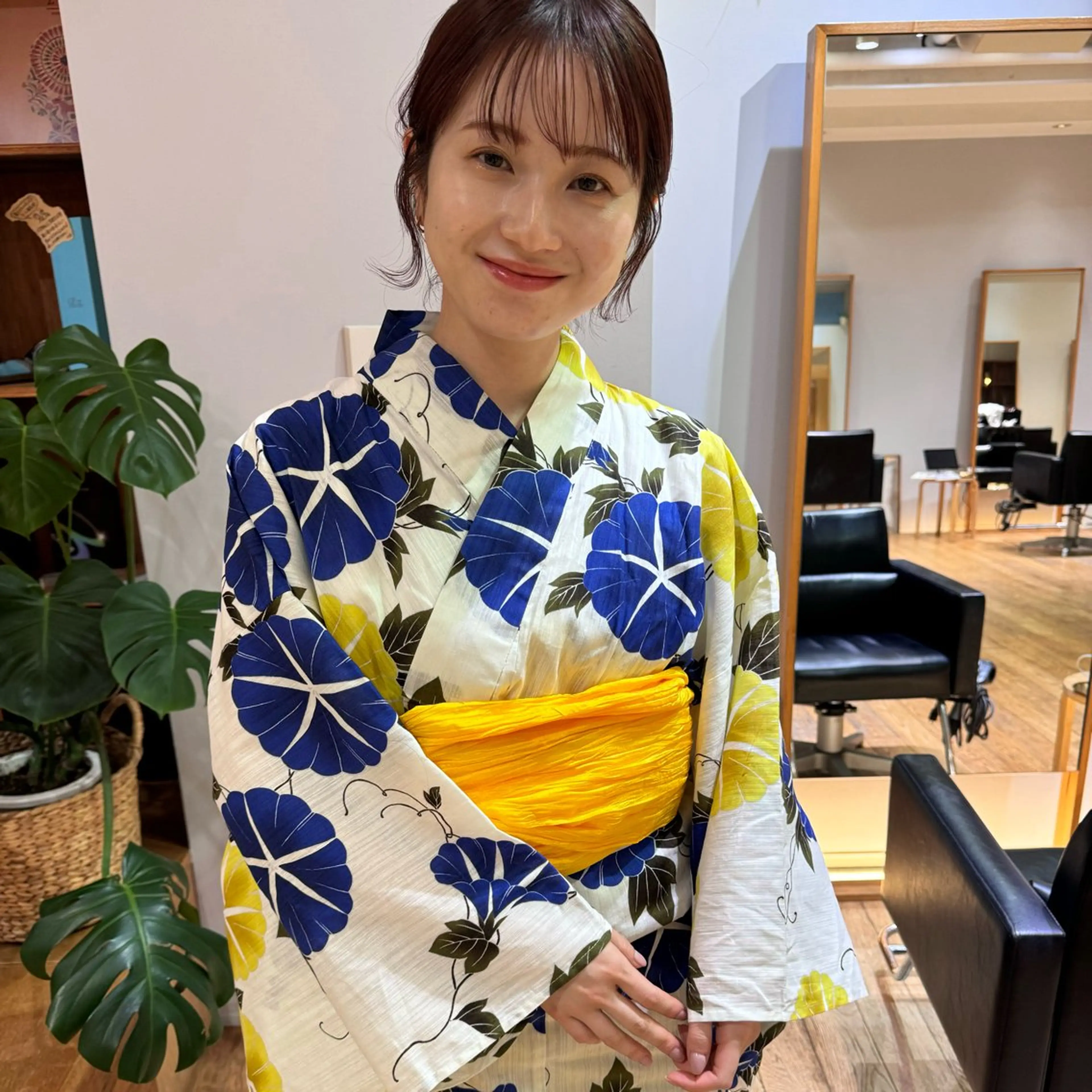 ミディアム 大橋 芽衣のヘアスタイル