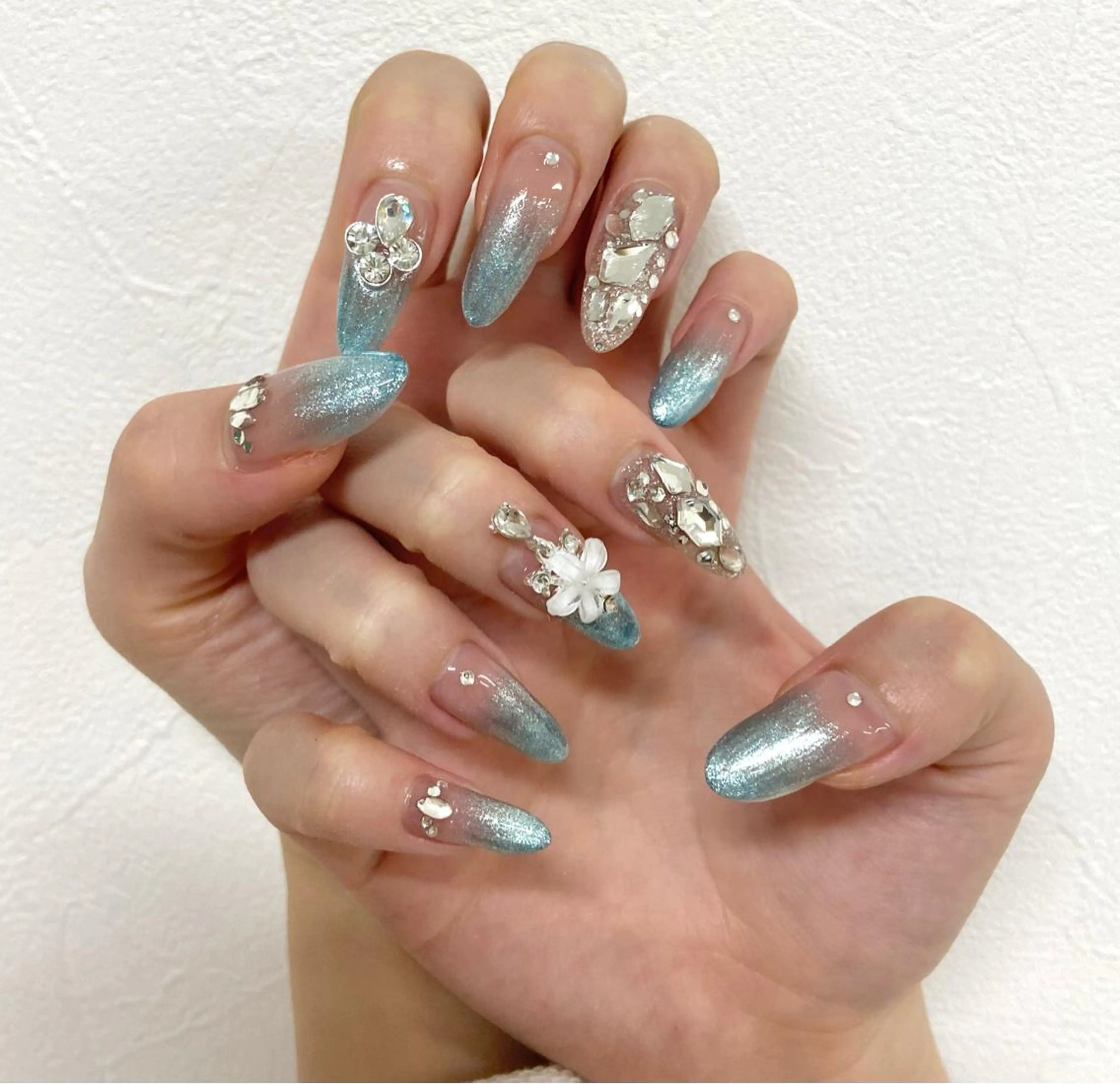 ネイル 持ち込み HIKARI 4uまつ毛ネイルのネイルデザイン