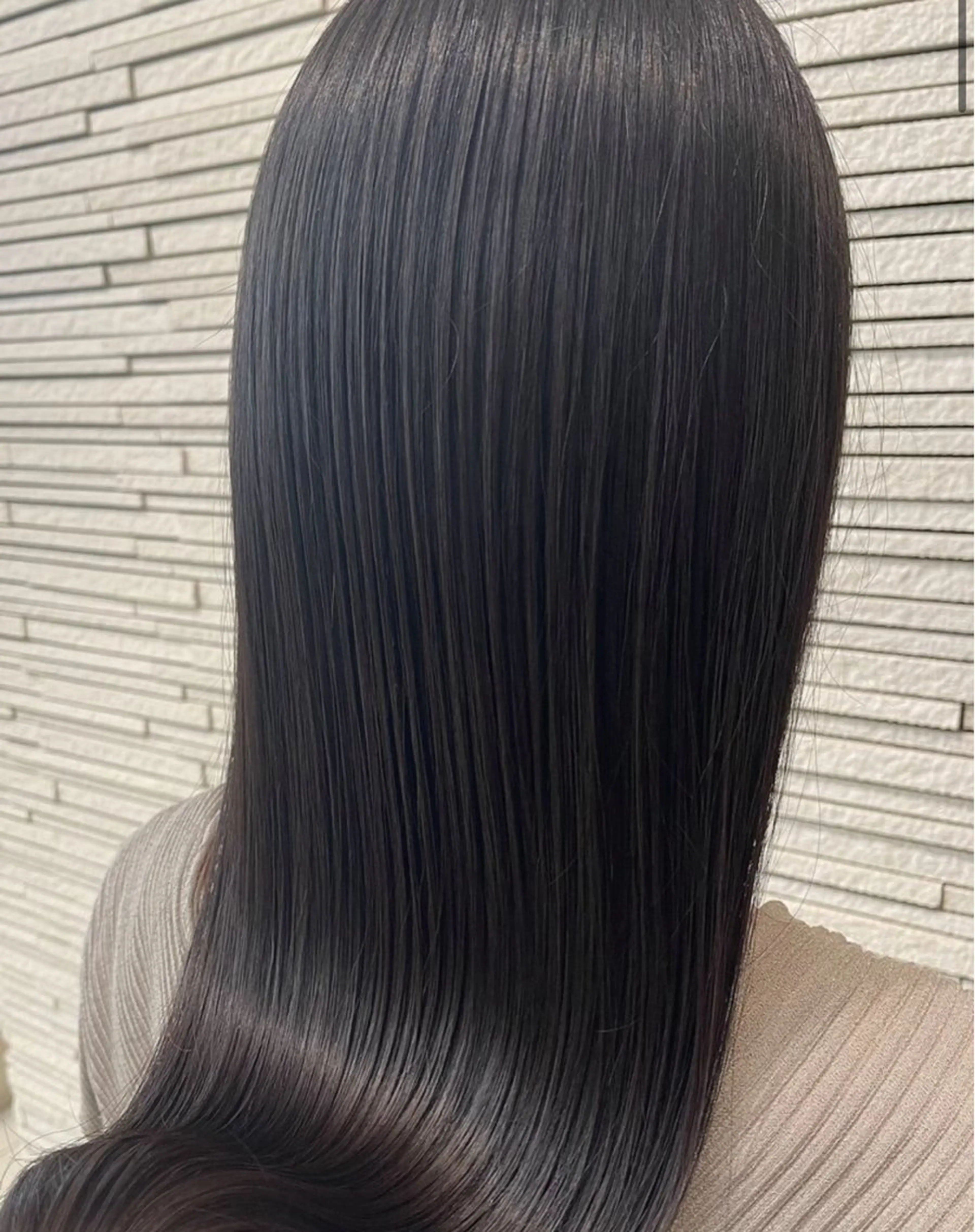 【話題の傷まないストレート✨】カット＋酸性ストレートの写真