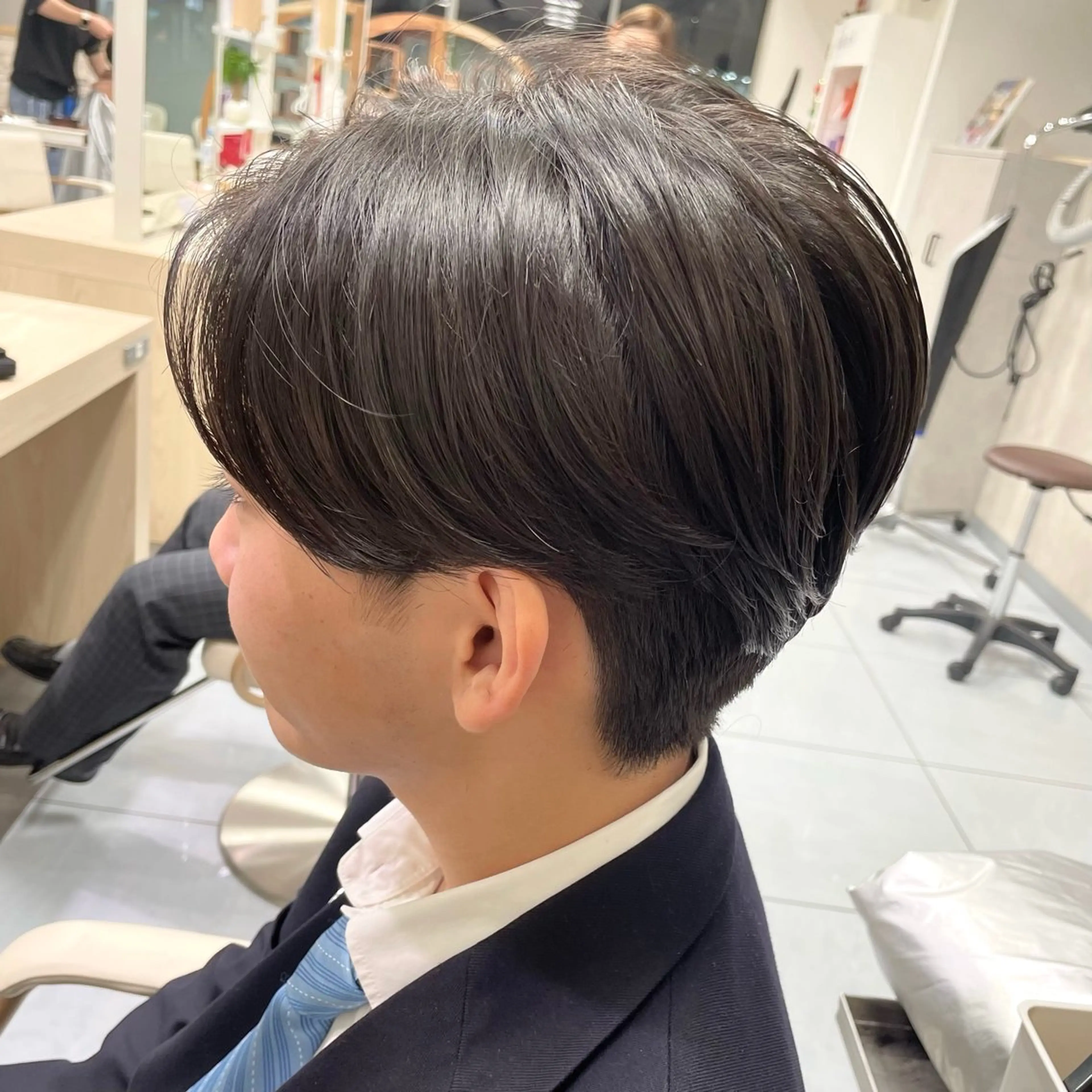 パーマ メンズ メンズパーマ プードルパーマ 学生（メンズ向け） 波巻きパーマ 学生 カット パーマ ダウンパーマ特化💎 ボブ・レイヤーりなのヘアスタイル