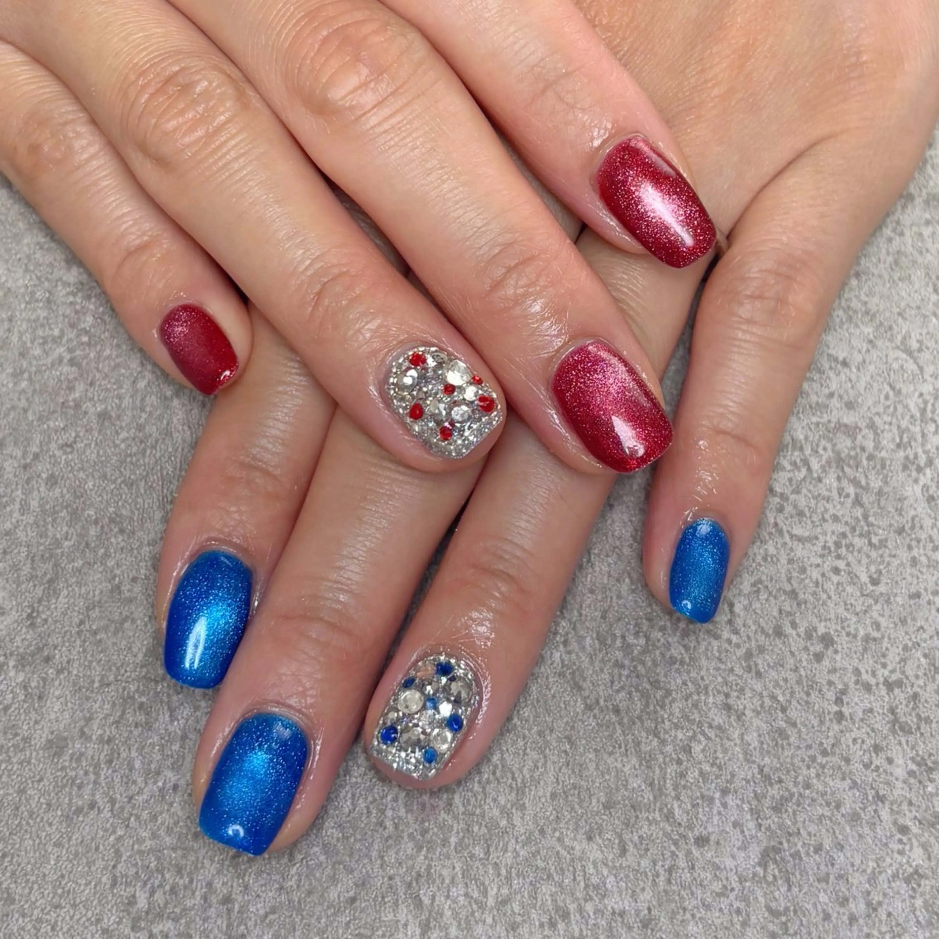 ネイル ハンドネイル nailroom DIASOMNIAのネイルデザイン