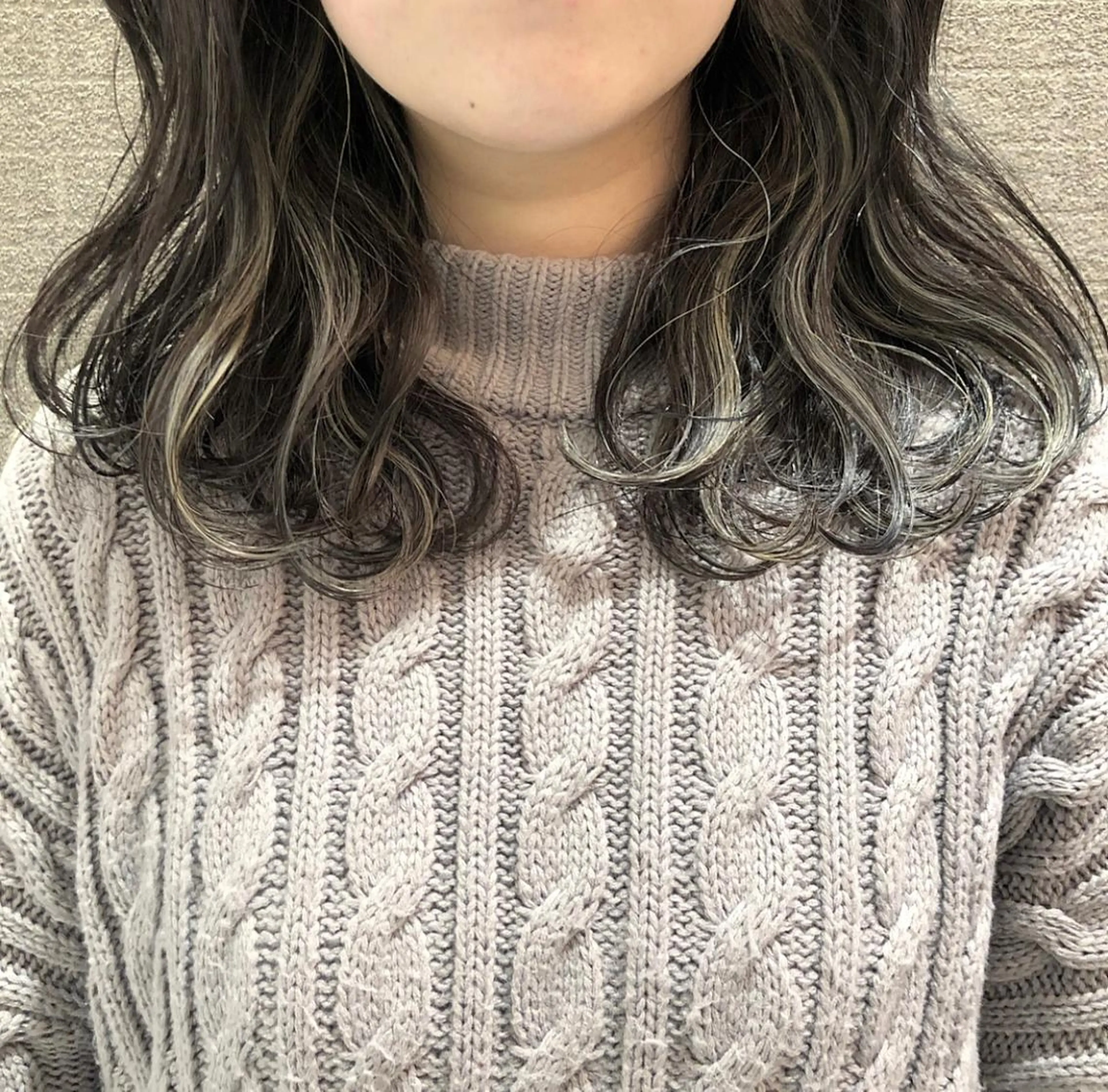 ミディアム カラー ヘアアレンジ バレイヤージュ デザインカラー グラデーションカラー ハイライトカラー ハイトーンカラー アンドウ ユウ/ レイヤーカット/韓国のヘアスタイル