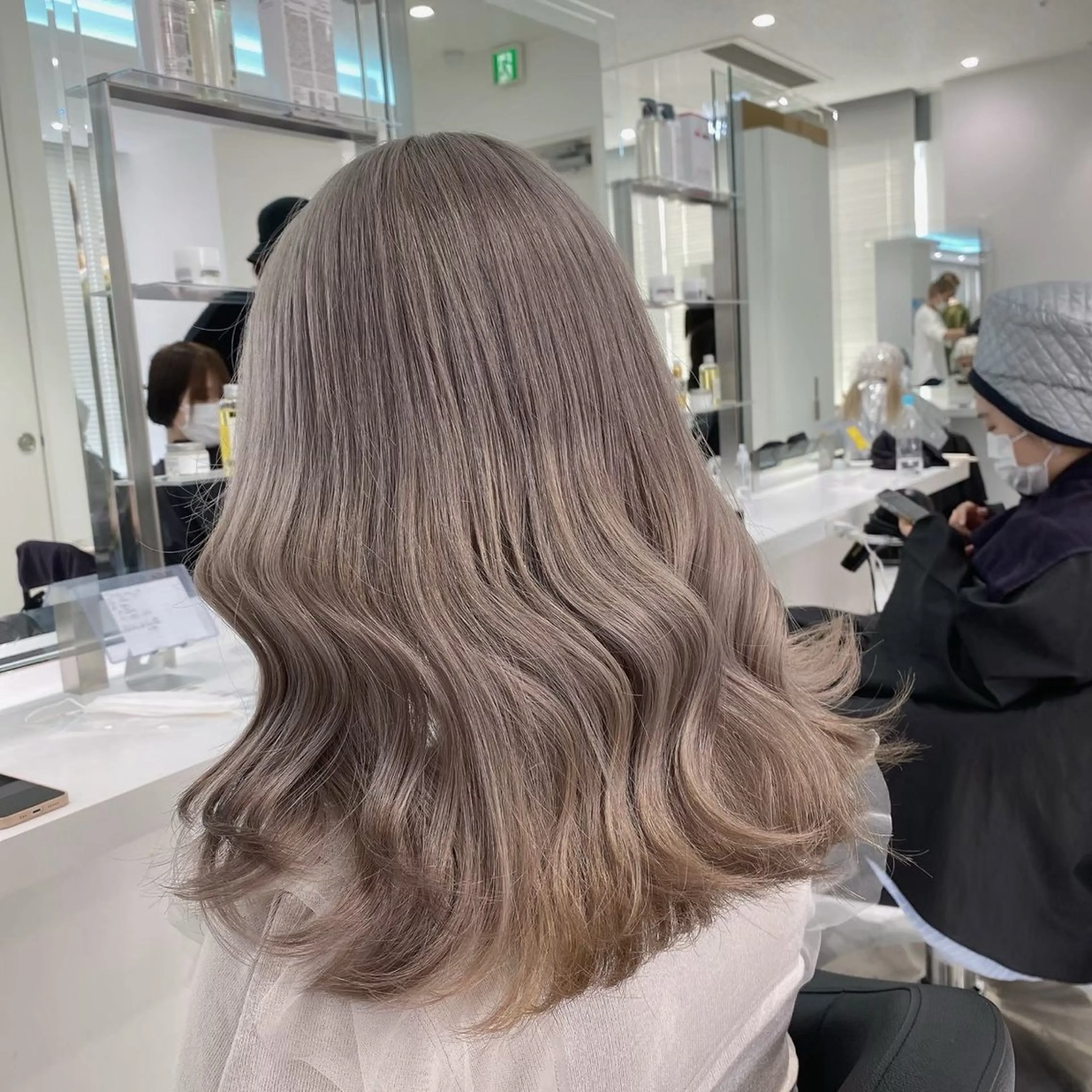 ロング 透明感くすみカラー 🩶カナタ🩶のヘアスタイル