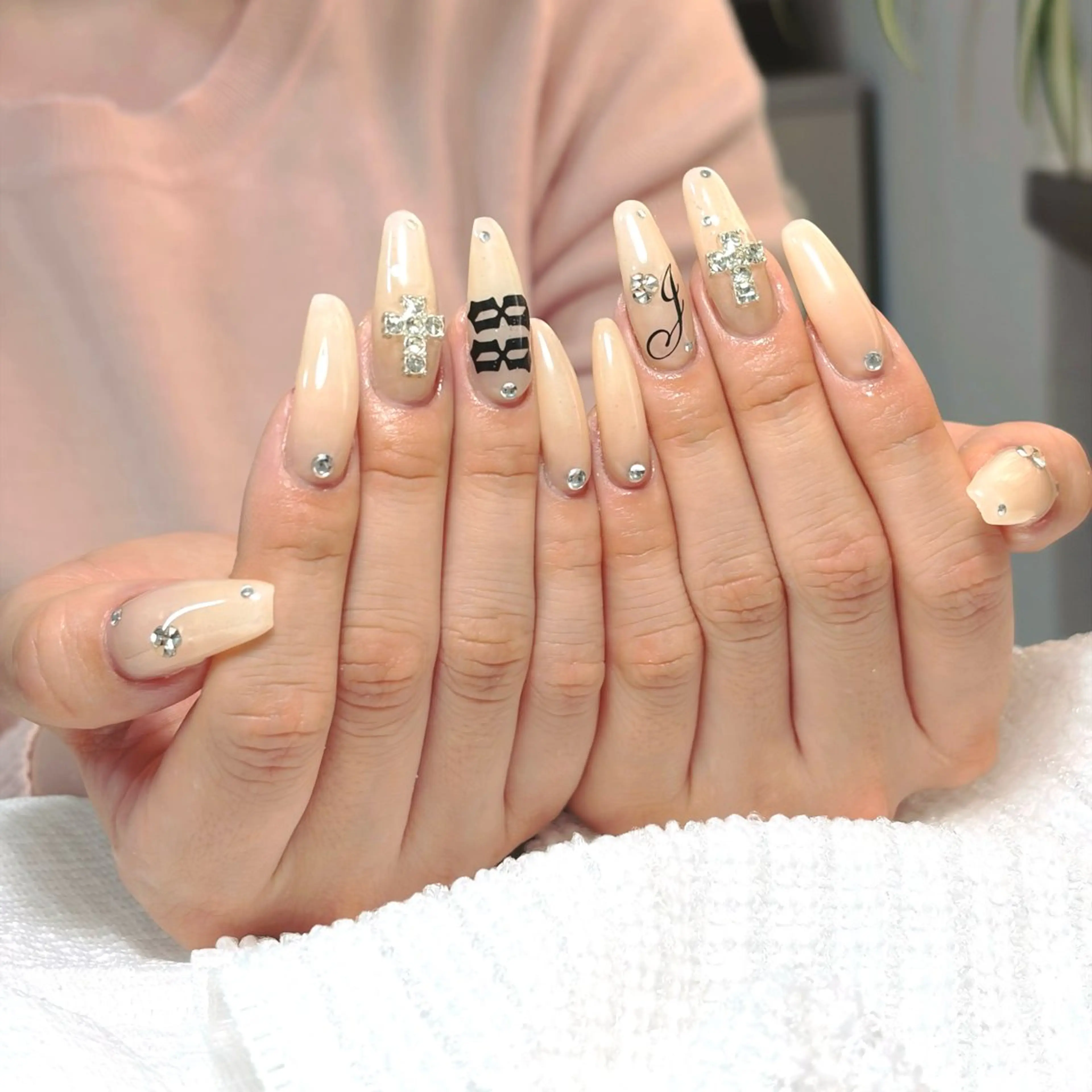 ネイル MIO nail   Osaka所属・Mio nail Osakaのネイルデザイン