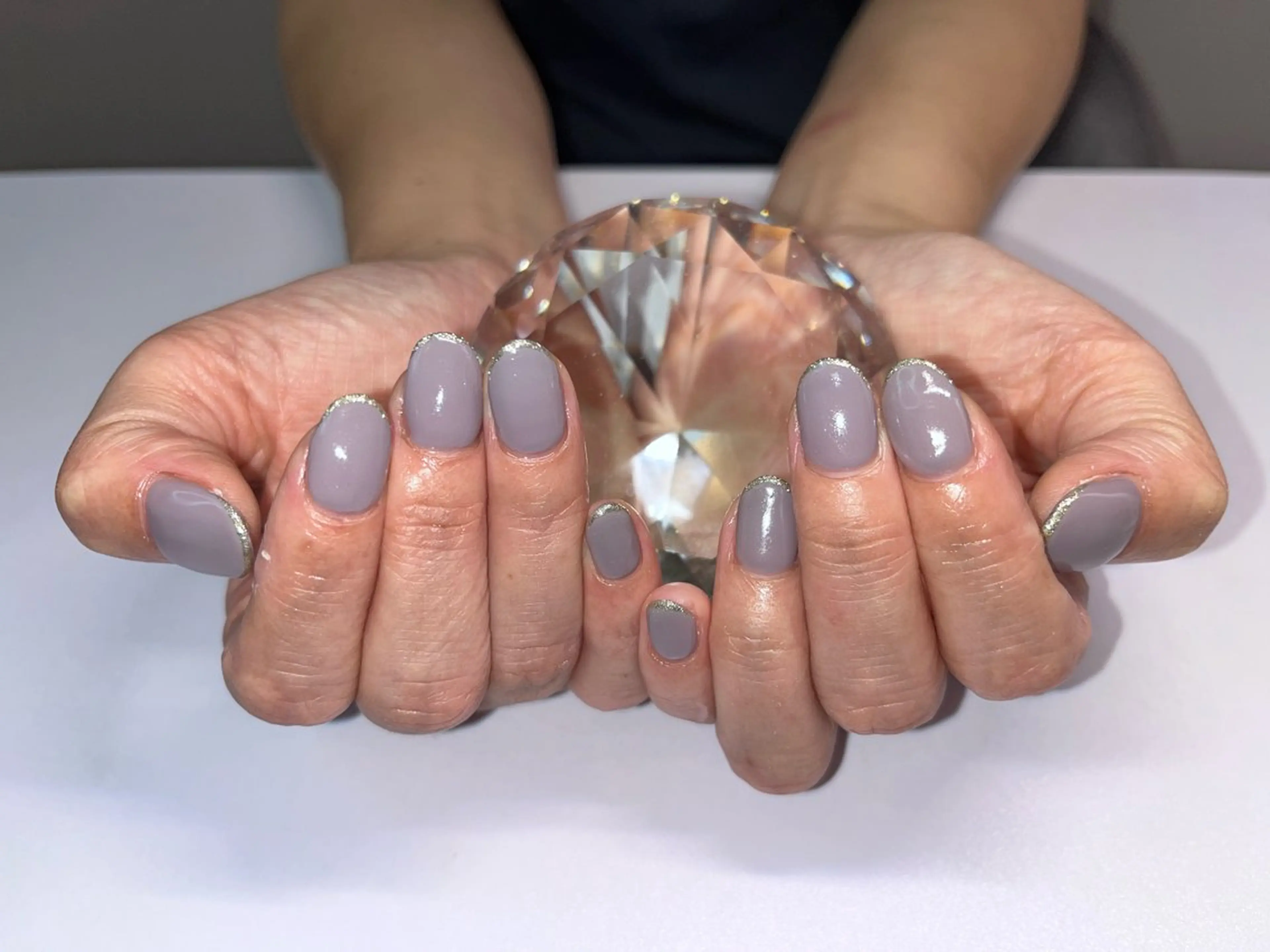 ネイル ラメ(グリッター) オフィスネイル ワンカラーネイル パープル シンプルネイル ハンドネイル プライベートサロン N's Nailのネイルデザイン