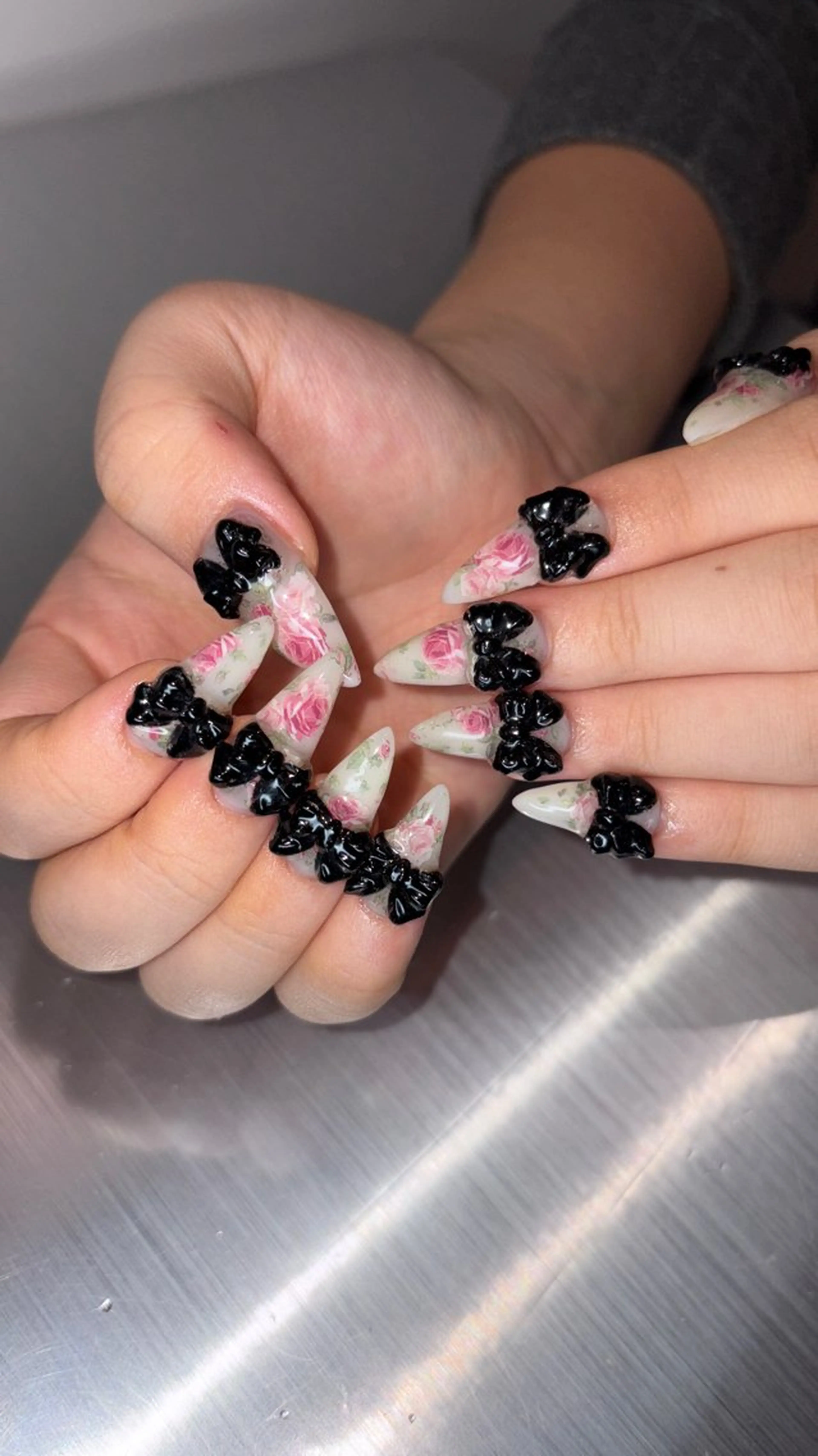 ネイル ハンドネイル 👽個性派ネイル🎀 komachiのマツエク・マツパデザイン