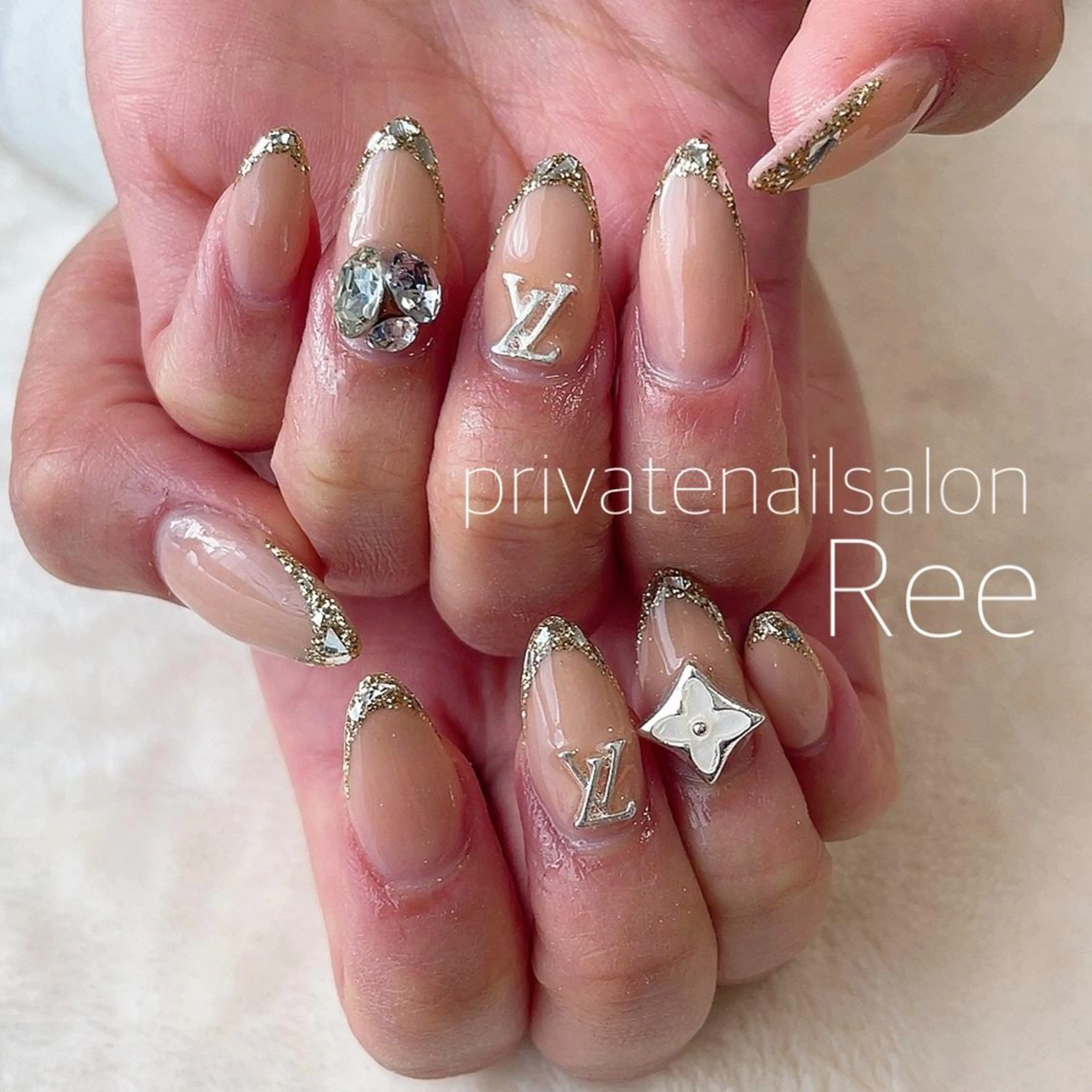 ネイル 知花 梨花のネイルデザイン