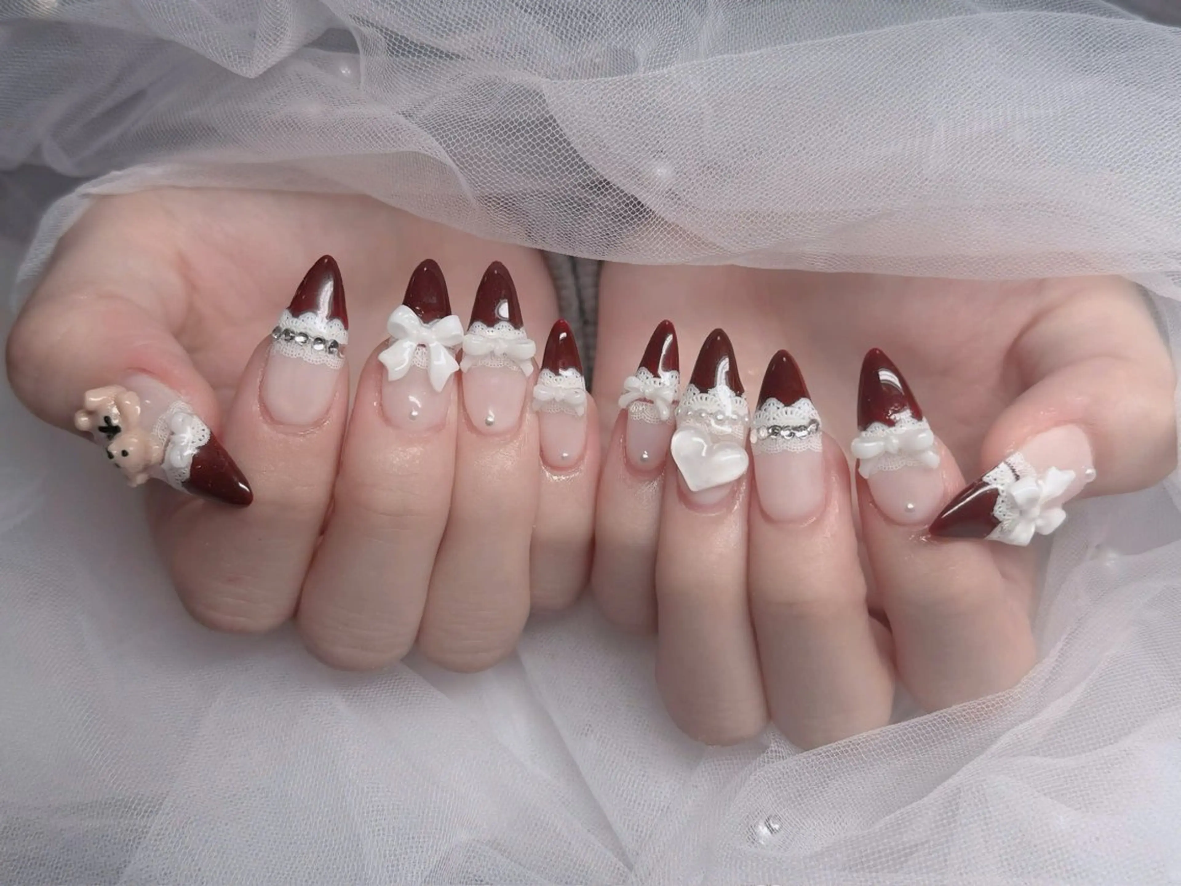 ネイル オーロラネイル フレンチネイル ジェルネイル ハロウィン 韓国ネイル ハンドネイル H.baby Nail Salonのネイルデザイン