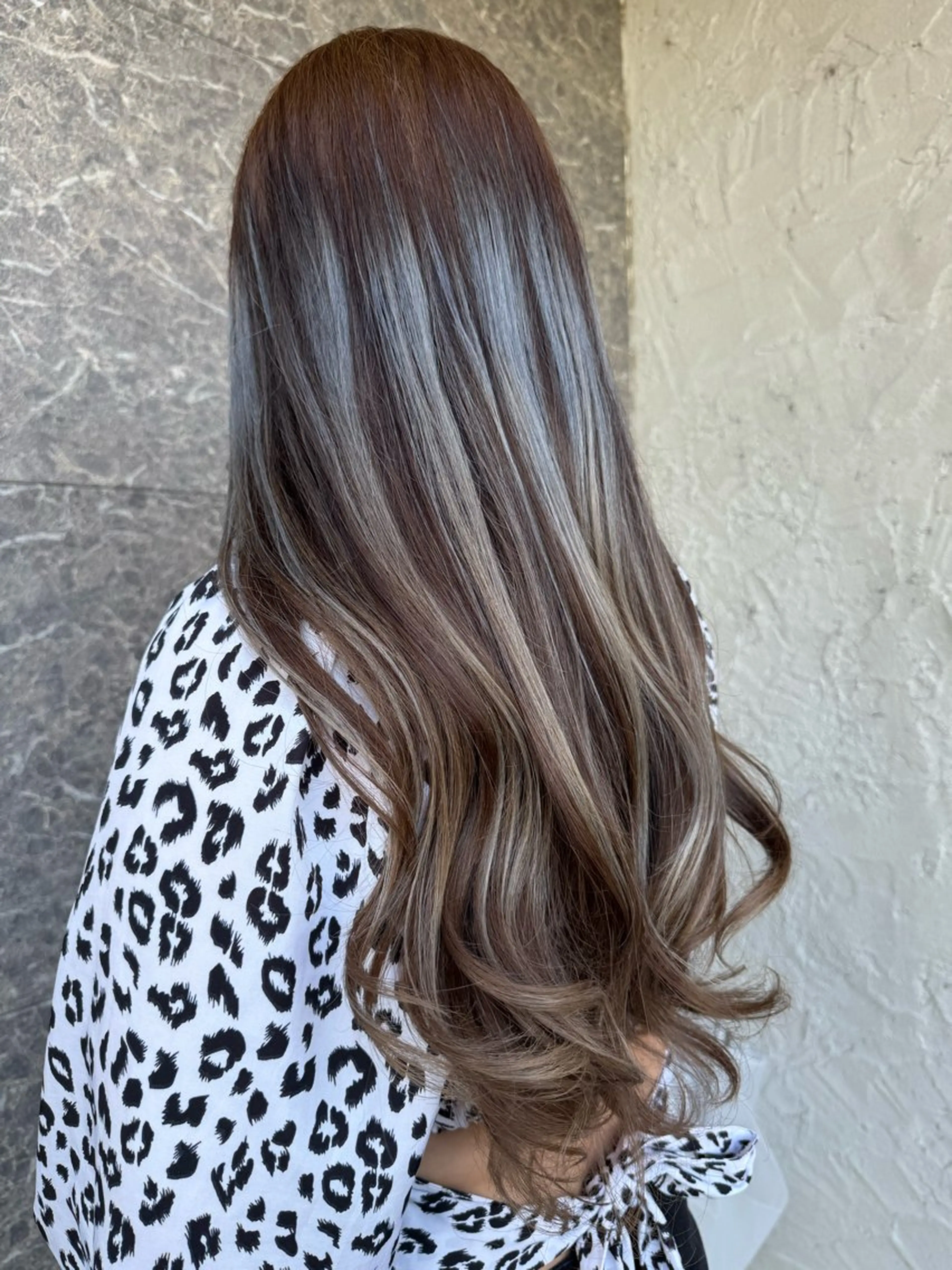 ロング 透明感×深み オリーブ🌿‬NAOのヘアスタイル