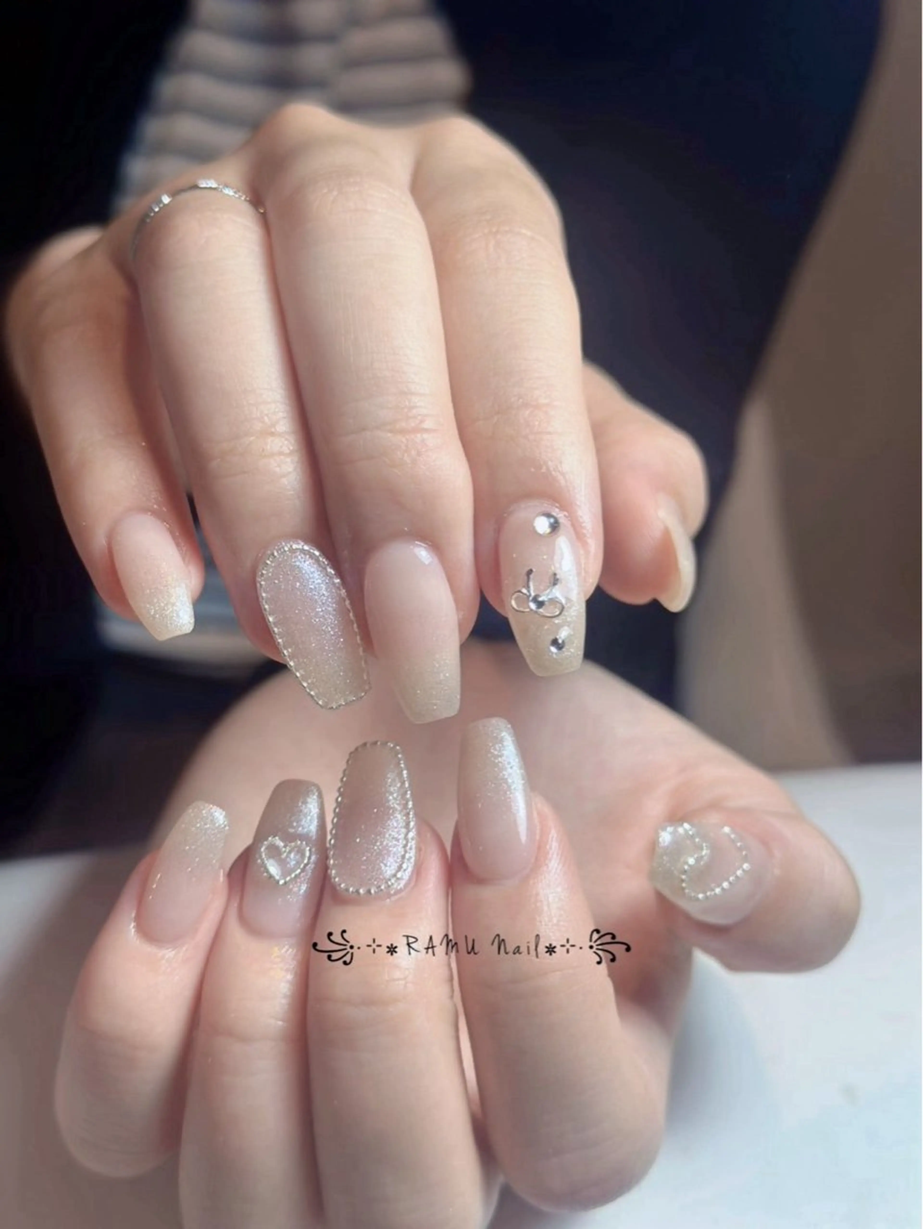 ネイル キラキラネイル マグネットネイル ミラーネイル ピンク 夏ネイル ハンドネイル RAMU Nail 恵比寿店のネイルデザイン