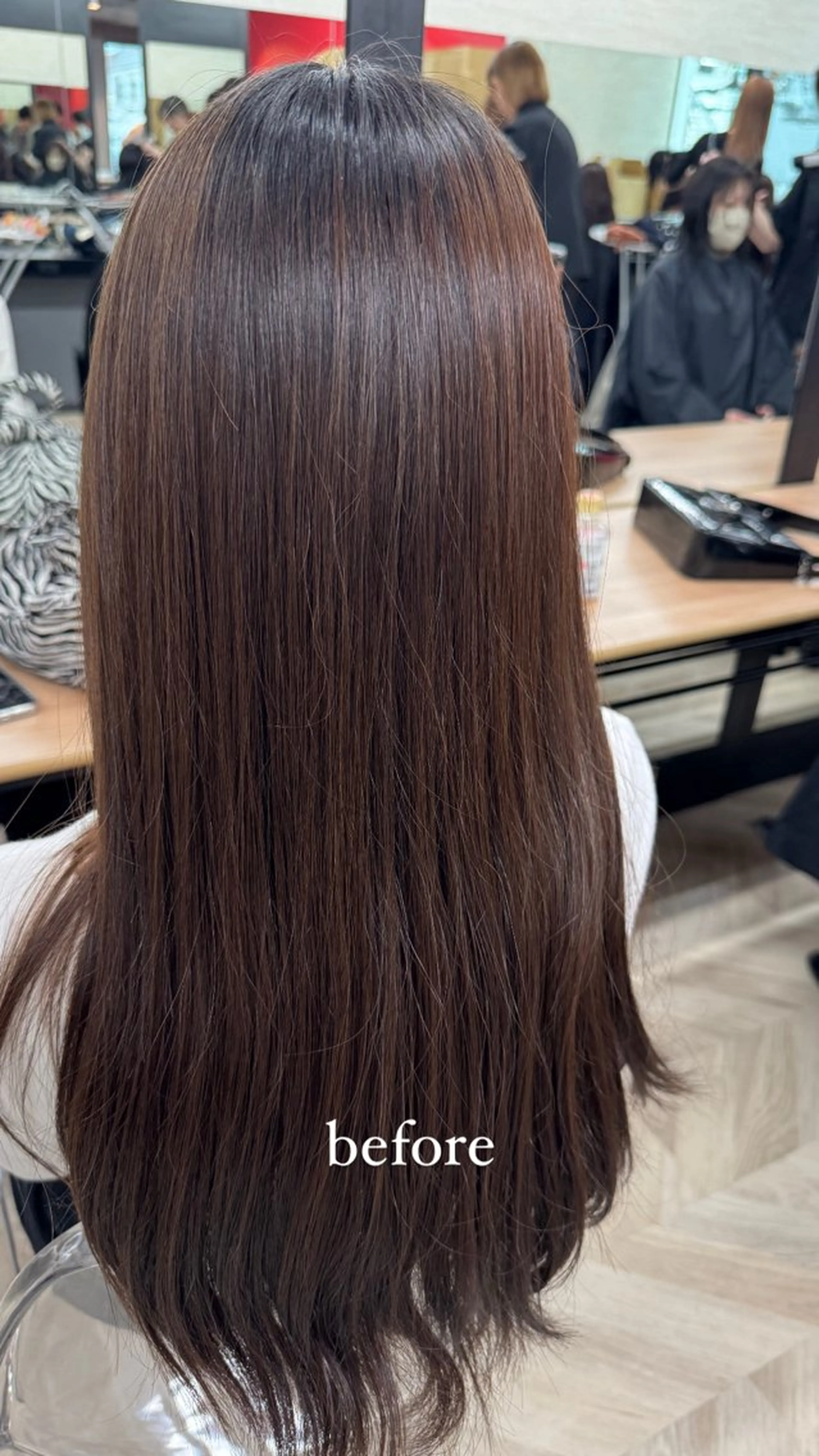 ロング カラー オリーブカラー ハイトーン/レイヤー SHUNのヘアスタイル