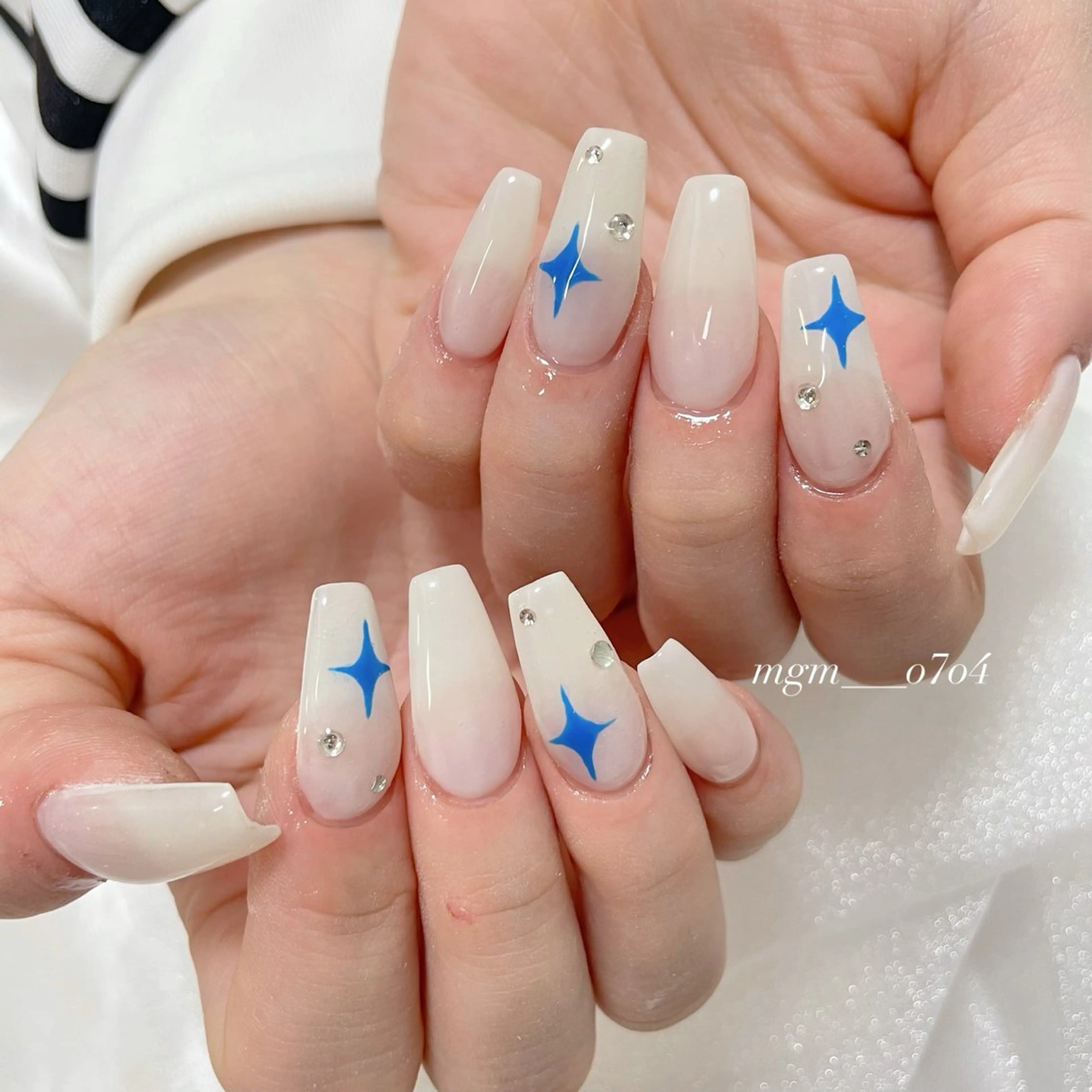 ネイル MoON...❤︎ MeGuのネイルデザイン