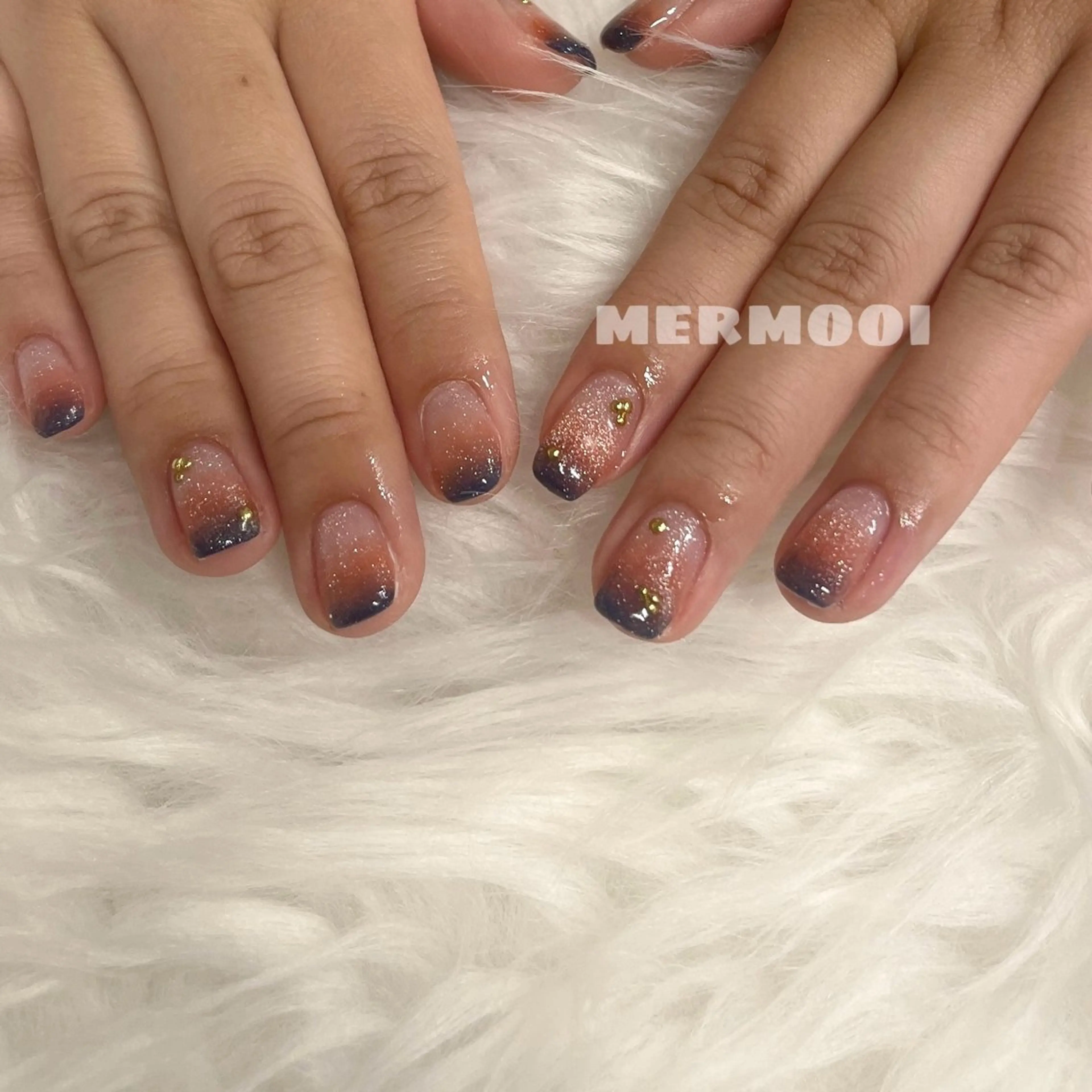 ネイル グラデーション 韓国ネイル マグネットネイル ニュアンスネイル ハンドネイル melu所属・melu yukikoのネイルデザイン