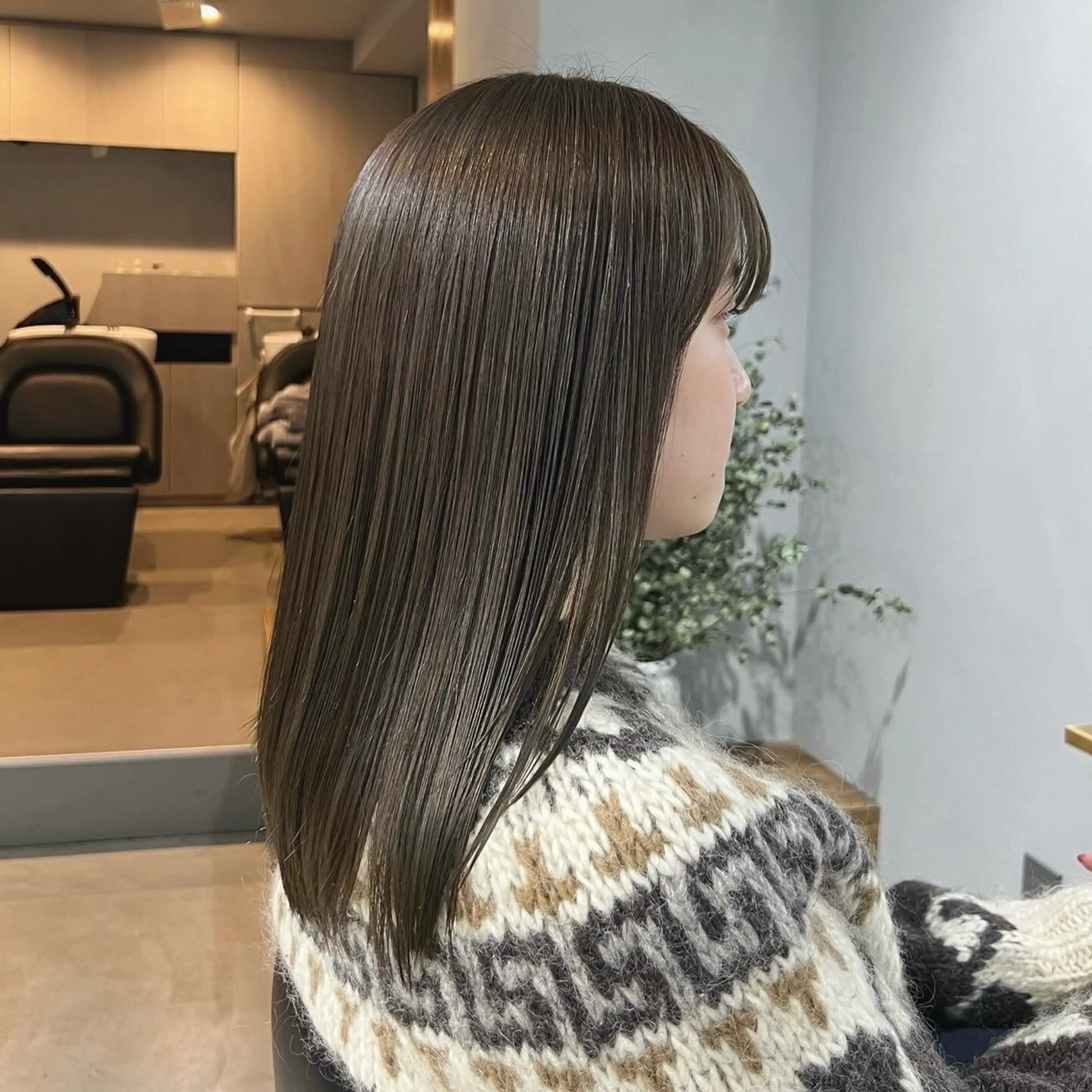 セミロング カラー ヘアカラー トリートメント akane/ボブ /オリーブ/ブラウンのヘアスタイル