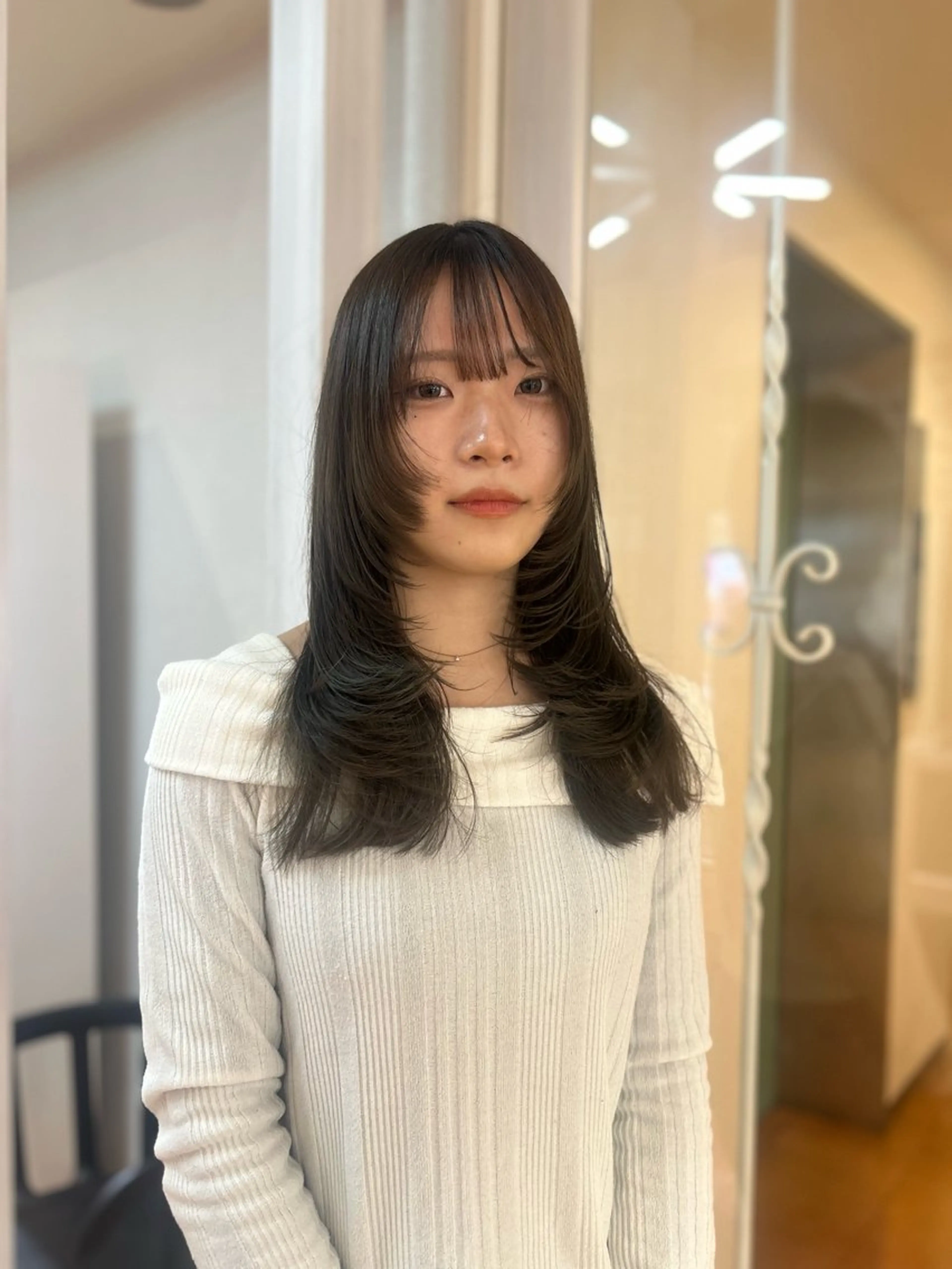 カラー ベージュカラー 透明感カラー オリーブベージュ カット ヘアカラー トリートメント CIEL 難波店所属・🎀透明感/レイヤ ー/Kotona🎀のヘアスタイル