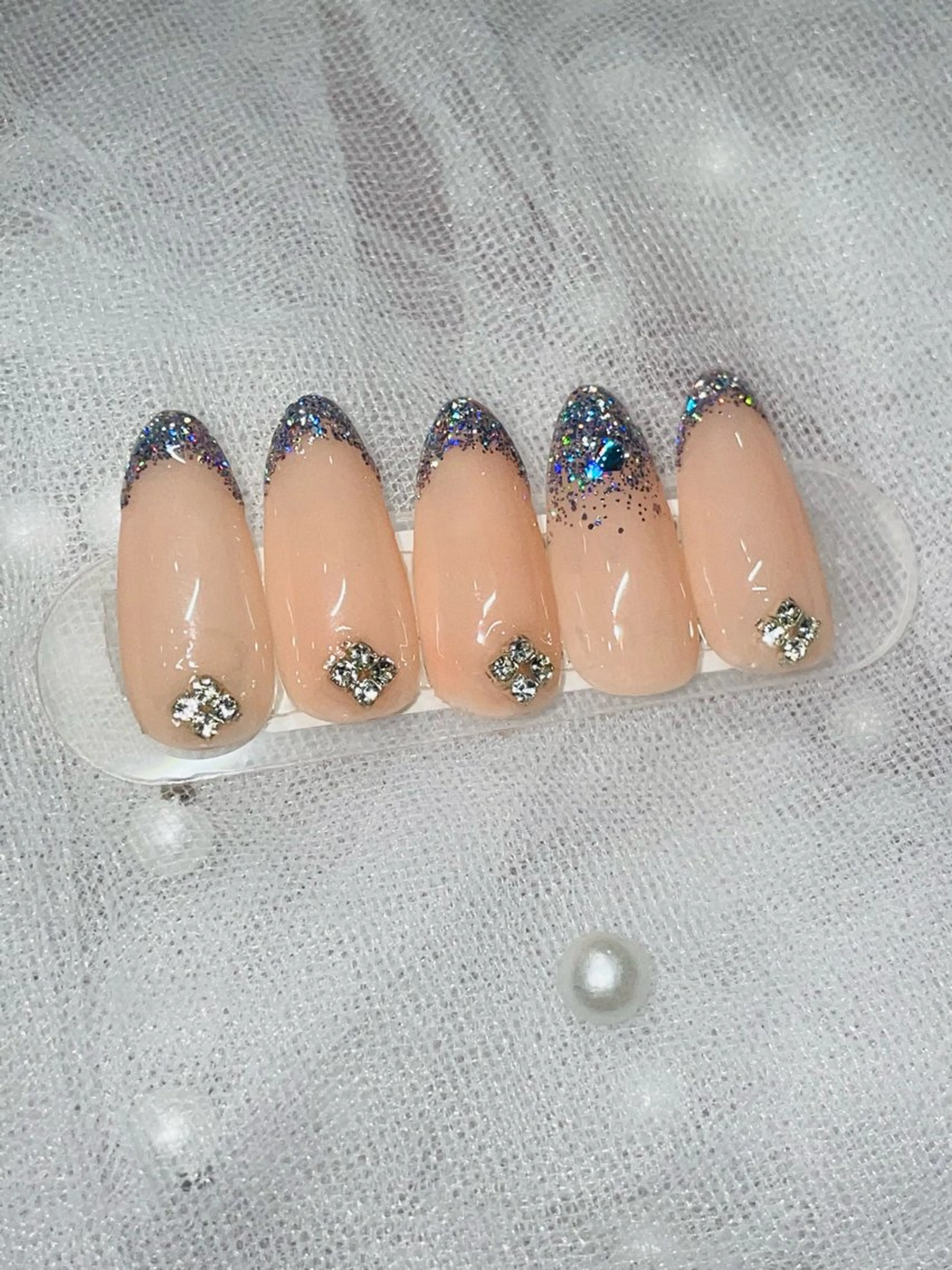 ネイル フレンチネイル キラキラネイル I-nail Moeのネイルデザイン